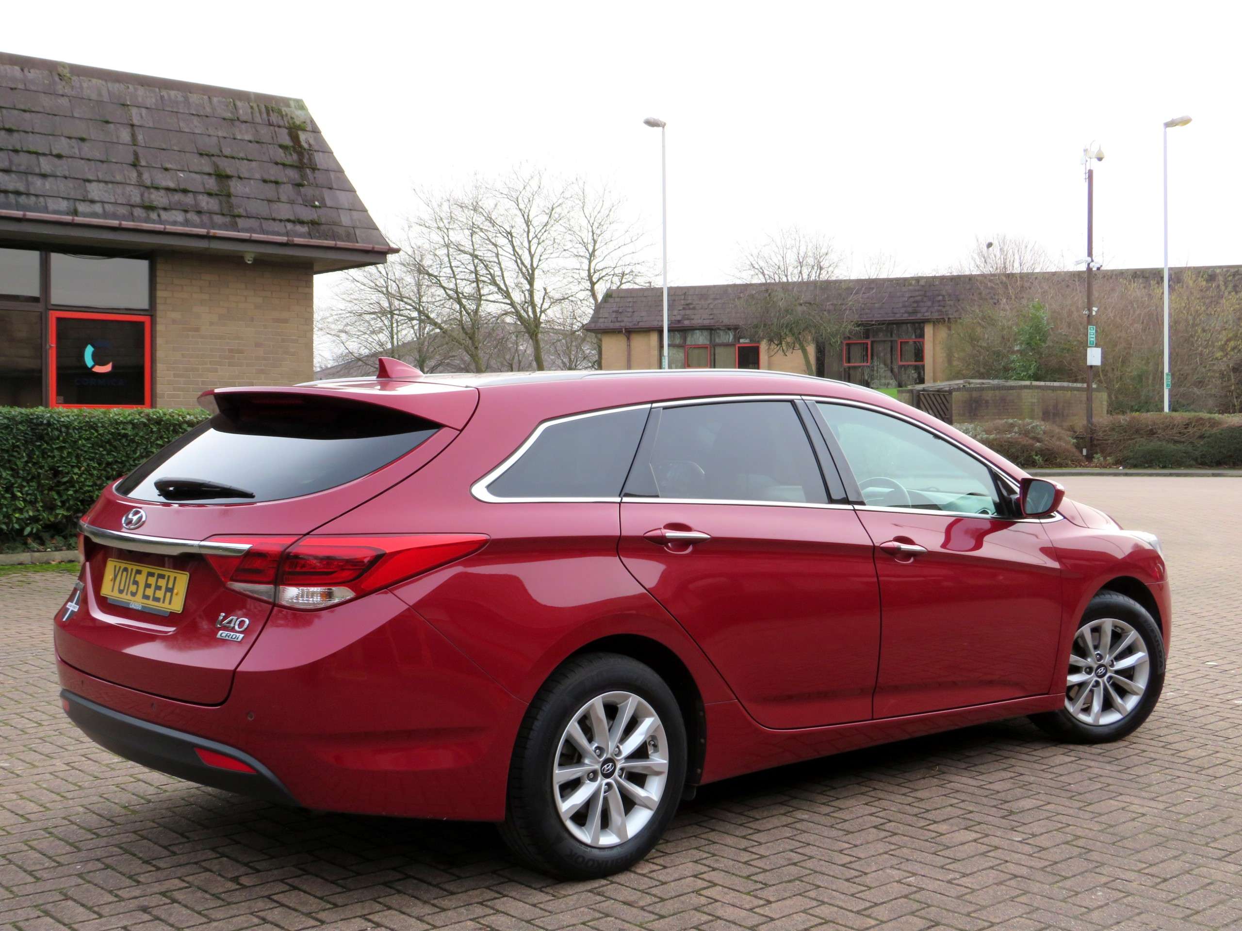 A 2015 HYUNDAI I40 1.7 CRDi Blue Drive SE Nav Business Tourer 5dr Diesel Manual Euro 6 (s/s) (115 ps) A 2015 HYUNDAI I40 1.7 CRDi Blue Drive SE Nav Business Tourer 5dr Diesel Manual Euro 6 (s/s) (115 ps)