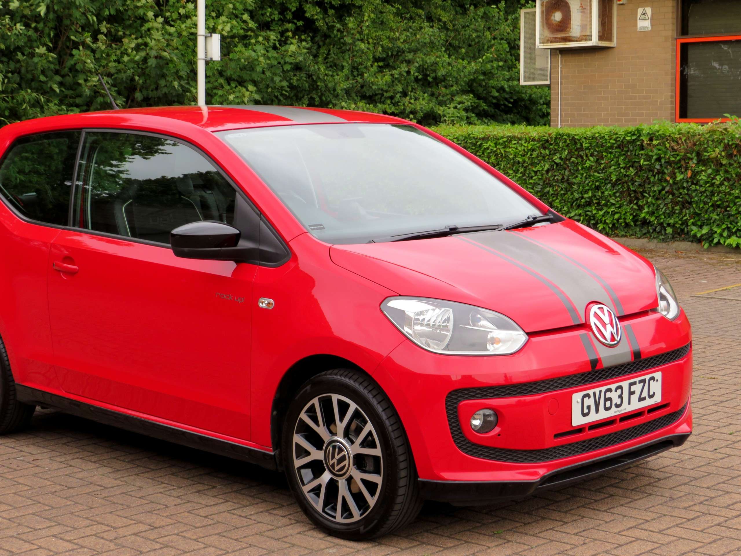 2013 VOLKSWAGEN UP 2013 VOLKSWAGEN UP