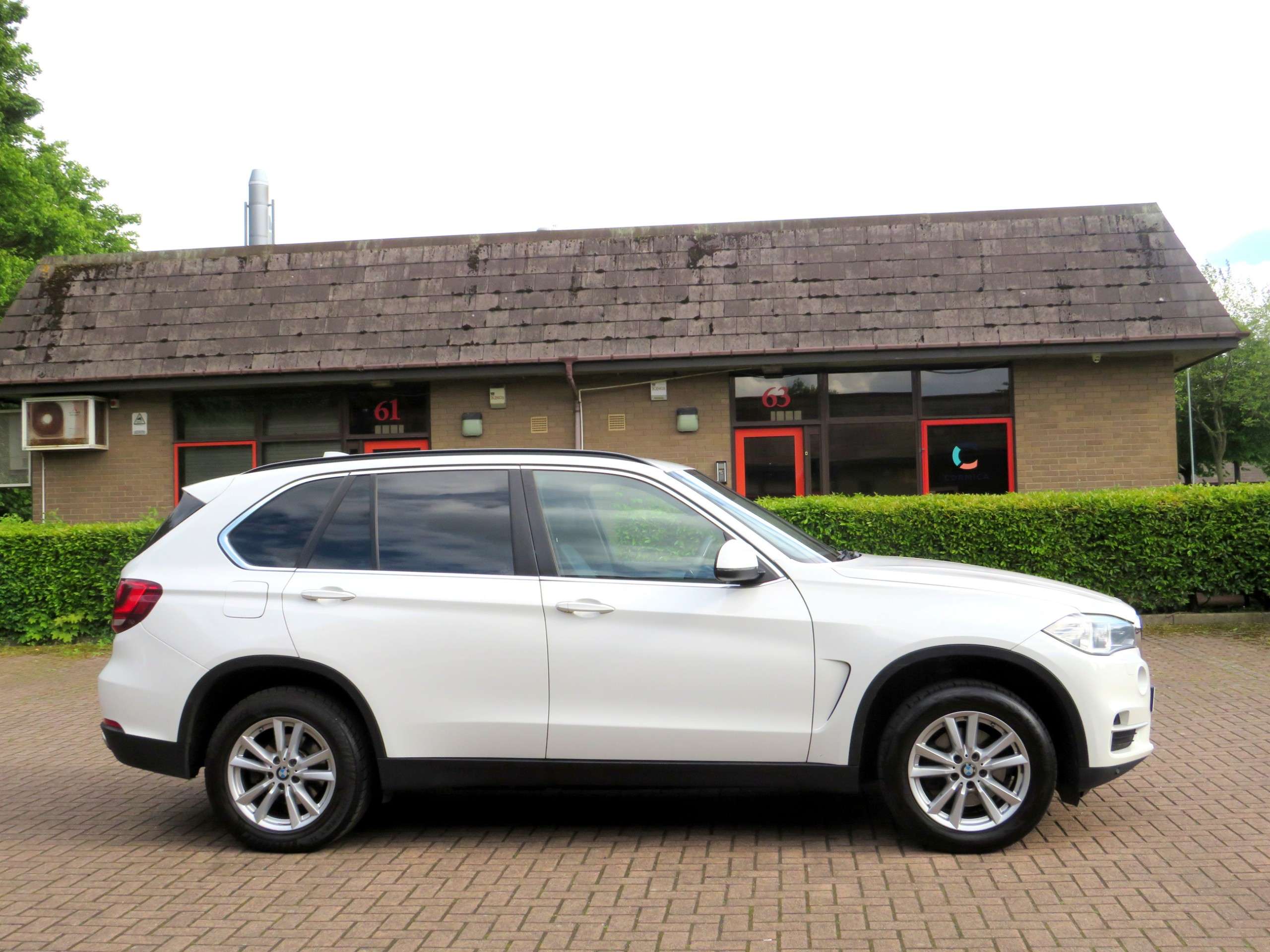 A 2018 BMW X5 2.0 25d SE SUV 5dr Diesel Auto xDrive Euro 6 (s/s) (231 ps) A 2018 BMW X5 2.0 25d SE SUV 5dr Diesel Auto xDrive Euro 6 (s/s) (231 ps)