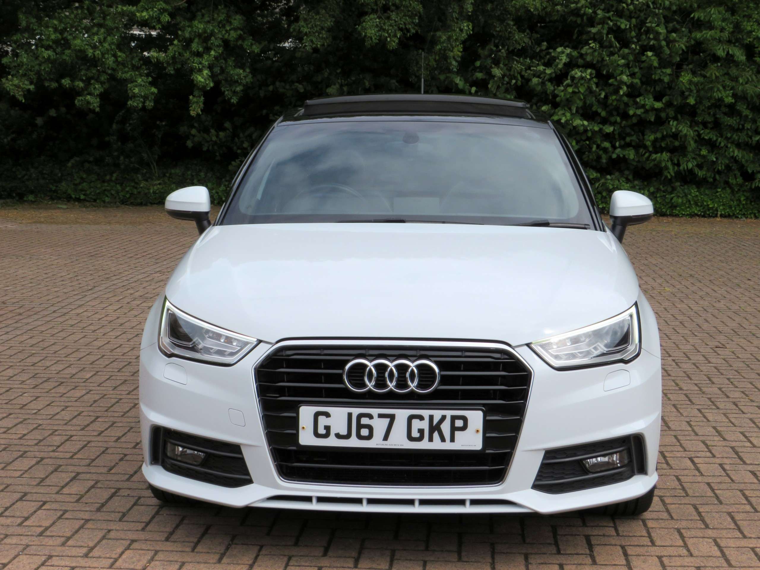 2017 AUDI A1 2017 AUDI A1