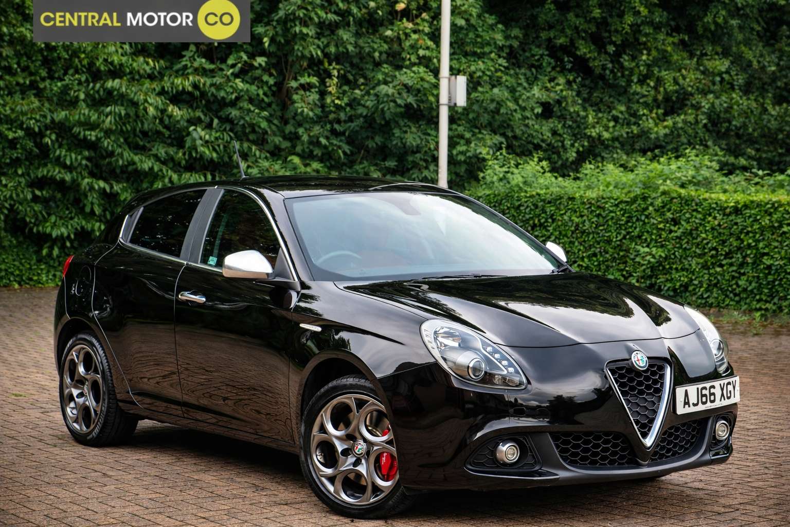 A 2016 ALFA ROMEO GIULIETTA TB MULTIAIR SUPER 5-Door A 2016 ALFA ROMEO GIULIETTA TB MULTIAIR SUPER 5-Door