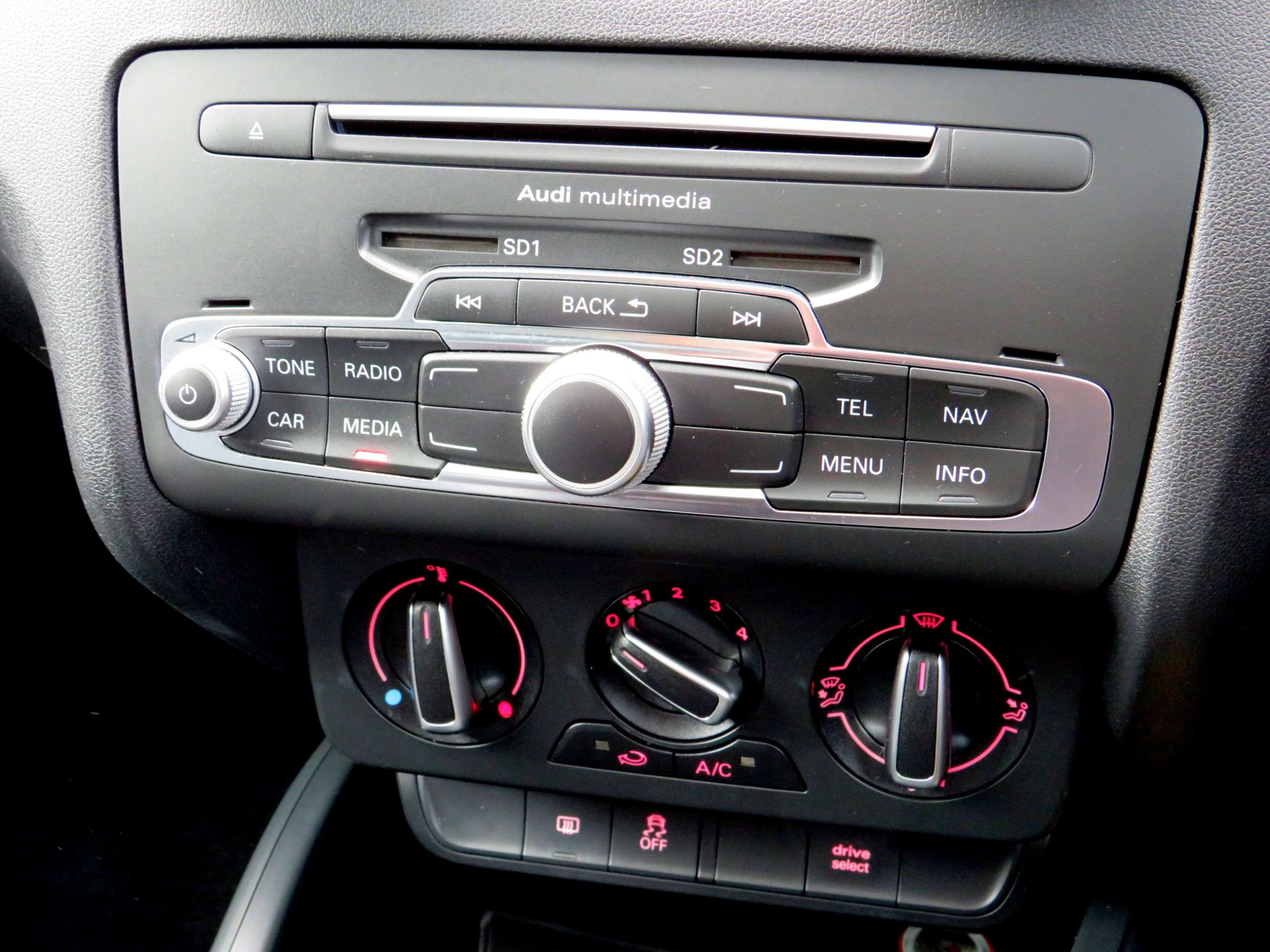 2017 AUDI A1 2017 AUDI A1