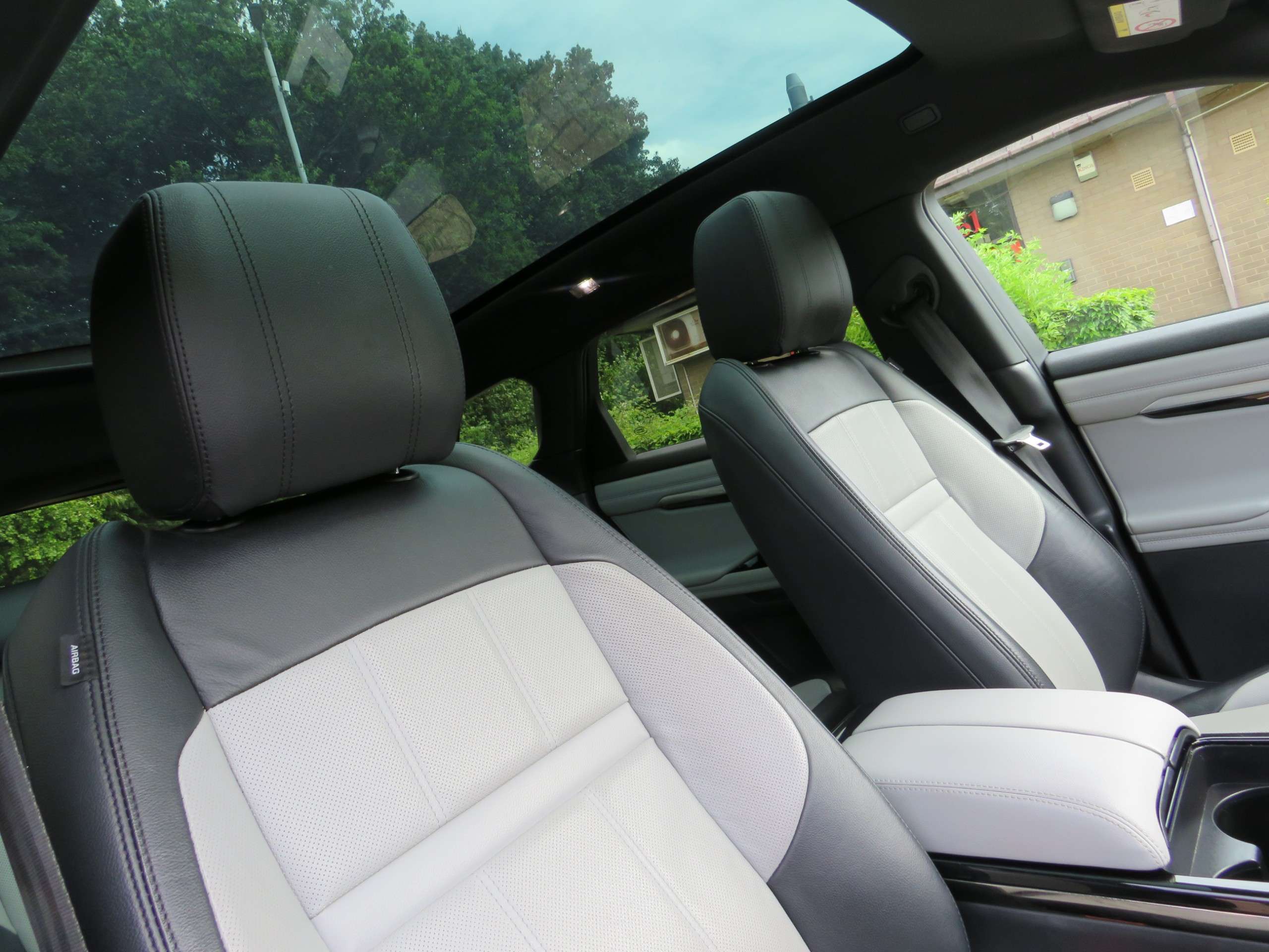 2019 LAND ROVER RANGE ROVER EVOQUE 2019 LAND ROVER RANGE ROVER EVOQUE