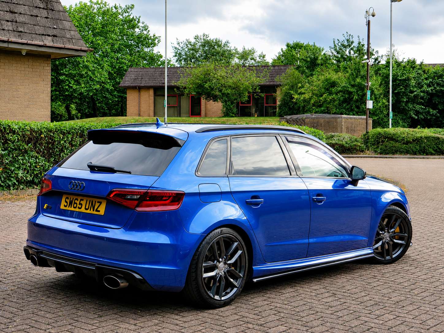 A 2015 AUDI S3 2.0 TFSI Sportback 5dr Petrol S Tronic quattro Euro 6 (s/s) (300 ps) A 2015 AUDI S3 2.0 TFSI Sportback 5dr Petrol S Tronic quattro Euro 6 (s/s) (300 ps)