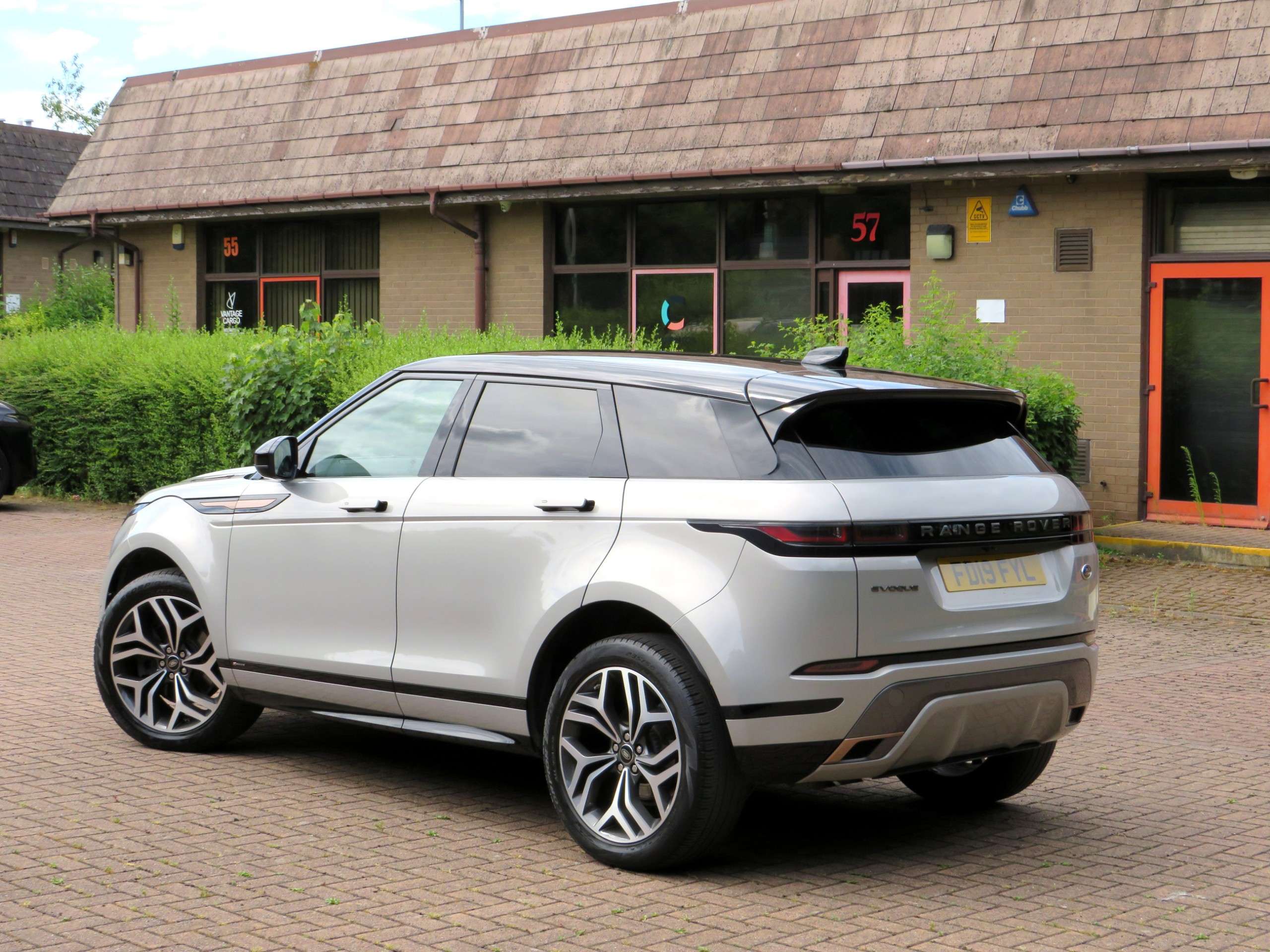 2019 LAND ROVER RANGE ROVER EVOQUE 2019 LAND ROVER RANGE ROVER EVOQUE