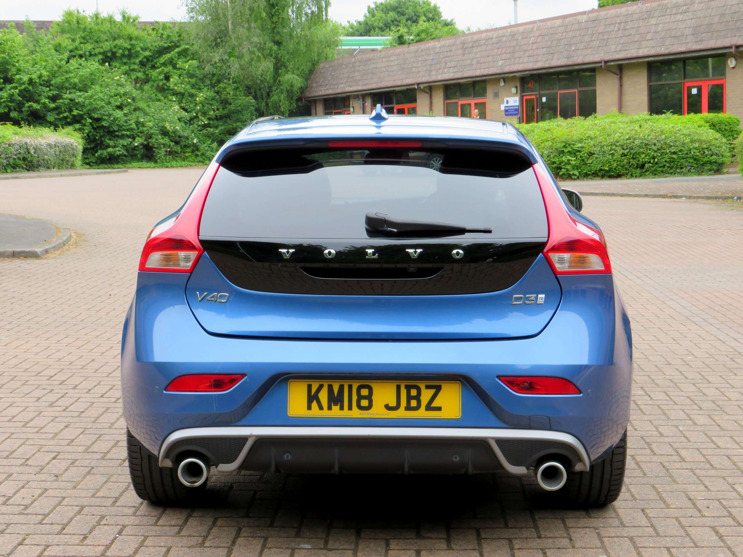 2018 VOLVO V40 2018 VOLVO V40