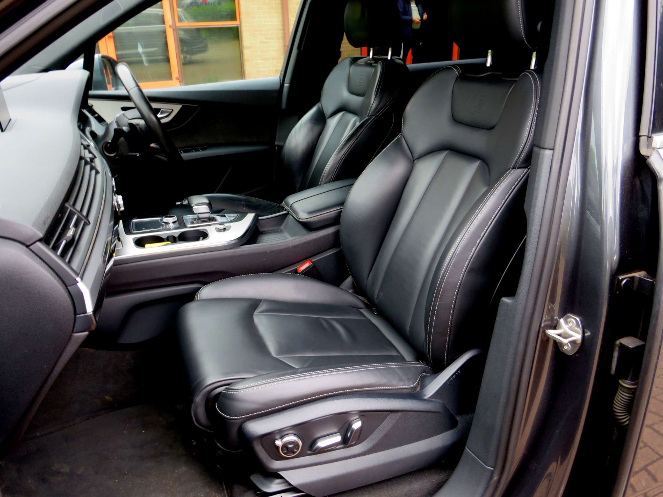 2016 AUDI Q7 2016 AUDI Q7