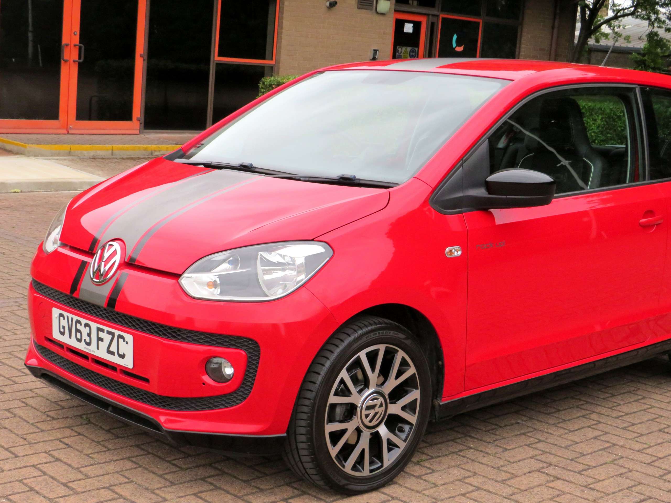 2013 VOLKSWAGEN UP 2013 VOLKSWAGEN UP