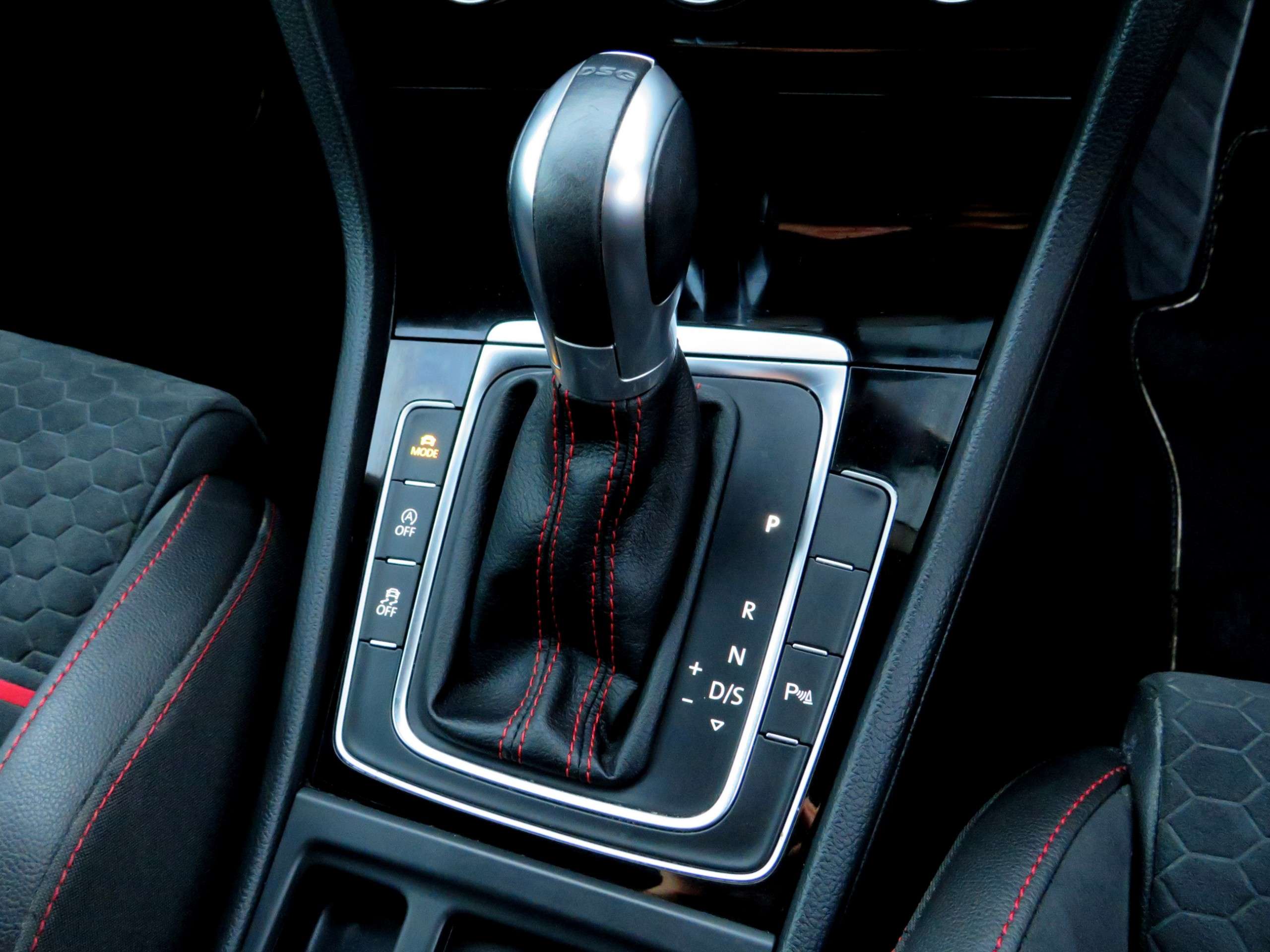 2018 VOLKSWAGEN GOLF 2018 VOLKSWAGEN GOLF