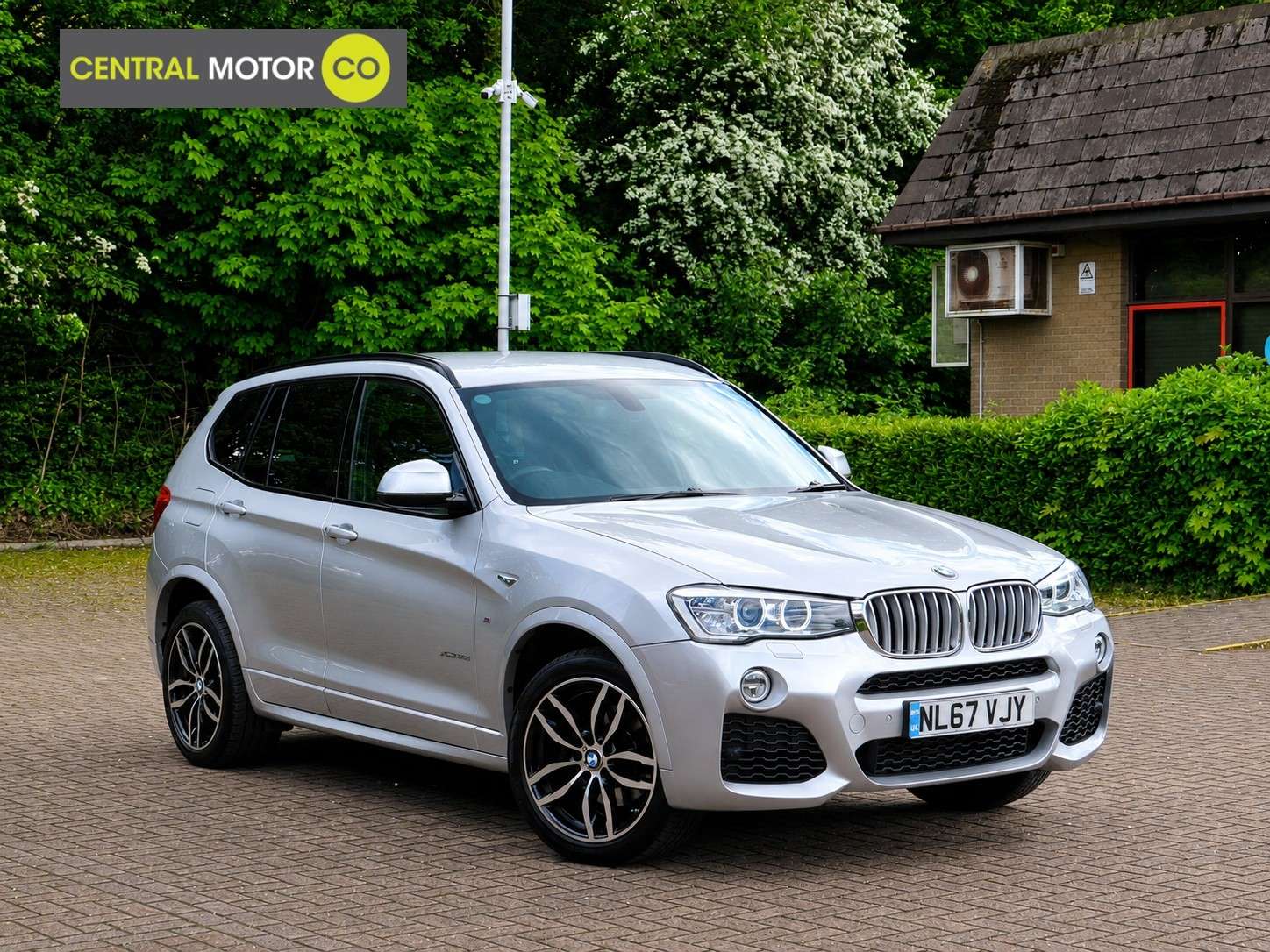 A 2017 BMW X3 3.0 35d M Sport SUV 5dr Diesel Auto xDrive Euro 6 (s/s) (313 ps) A 2017 BMW X3 3.0 35d M Sport SUV 5dr Diesel Auto xDrive Euro 6 (s/s) (313 ps)