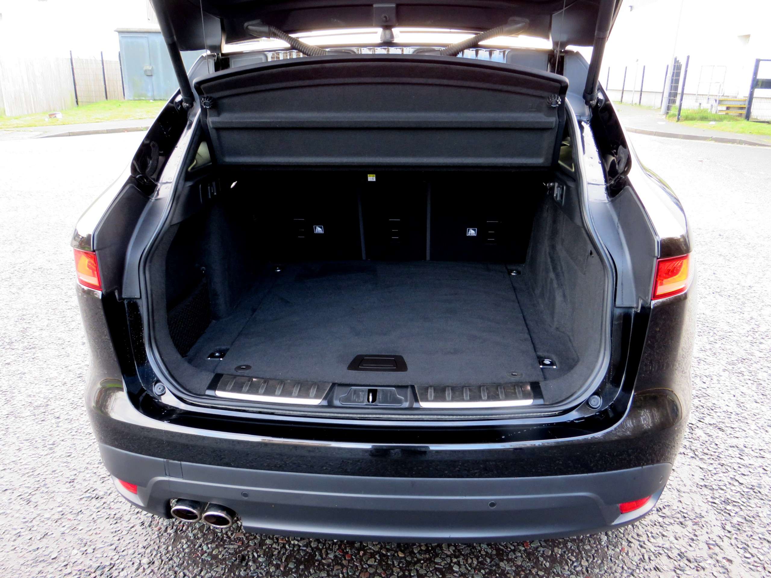 2019 JAGUAR F-PACE 2019 JAGUAR F-PACE