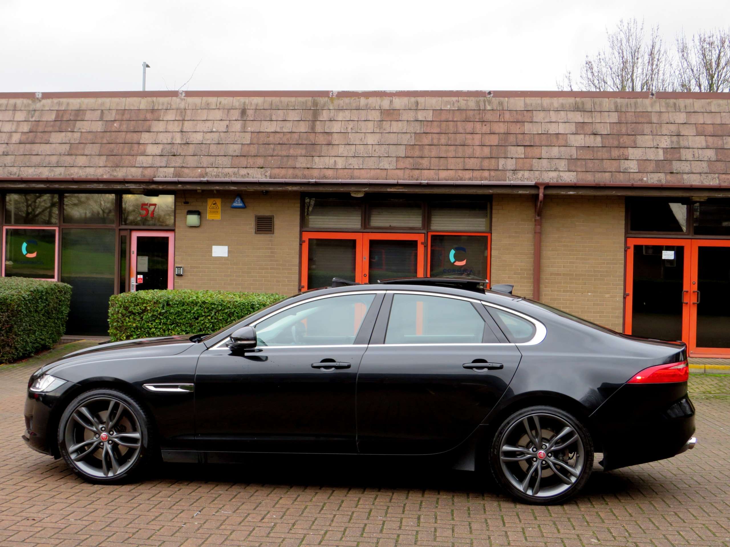 2017 JAGUAR XF 2017 JAGUAR XF