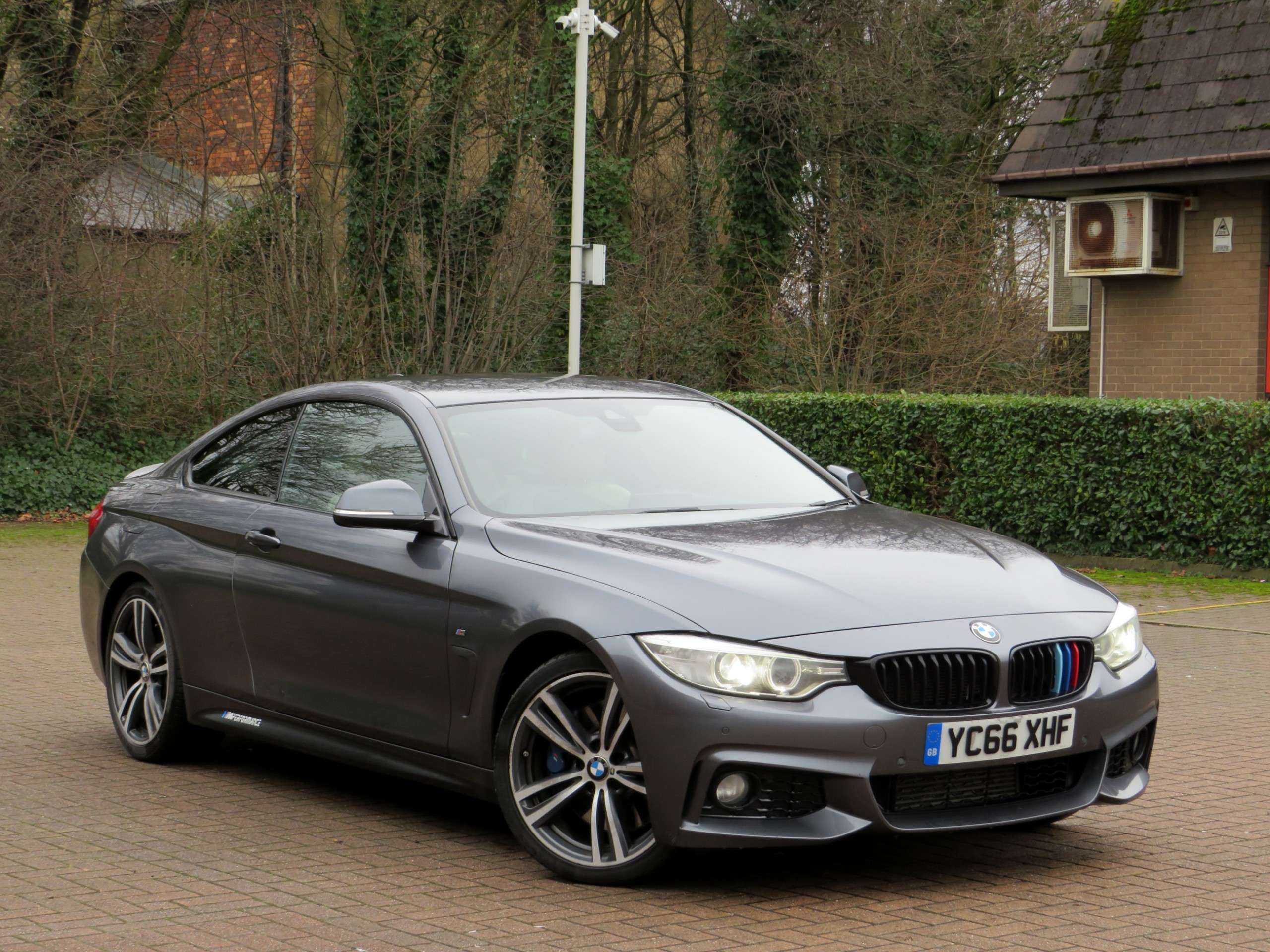 A 2016 BMW 4 SERIES 3.0 430d M Sport Coupe 2dr Diesel Auto Euro 6 (s/s) (258 ps) A 2016 BMW 4 SERIES 3.0 430d M Sport Coupe 2dr Diesel Auto Euro 6 (s/s) (258 ps)