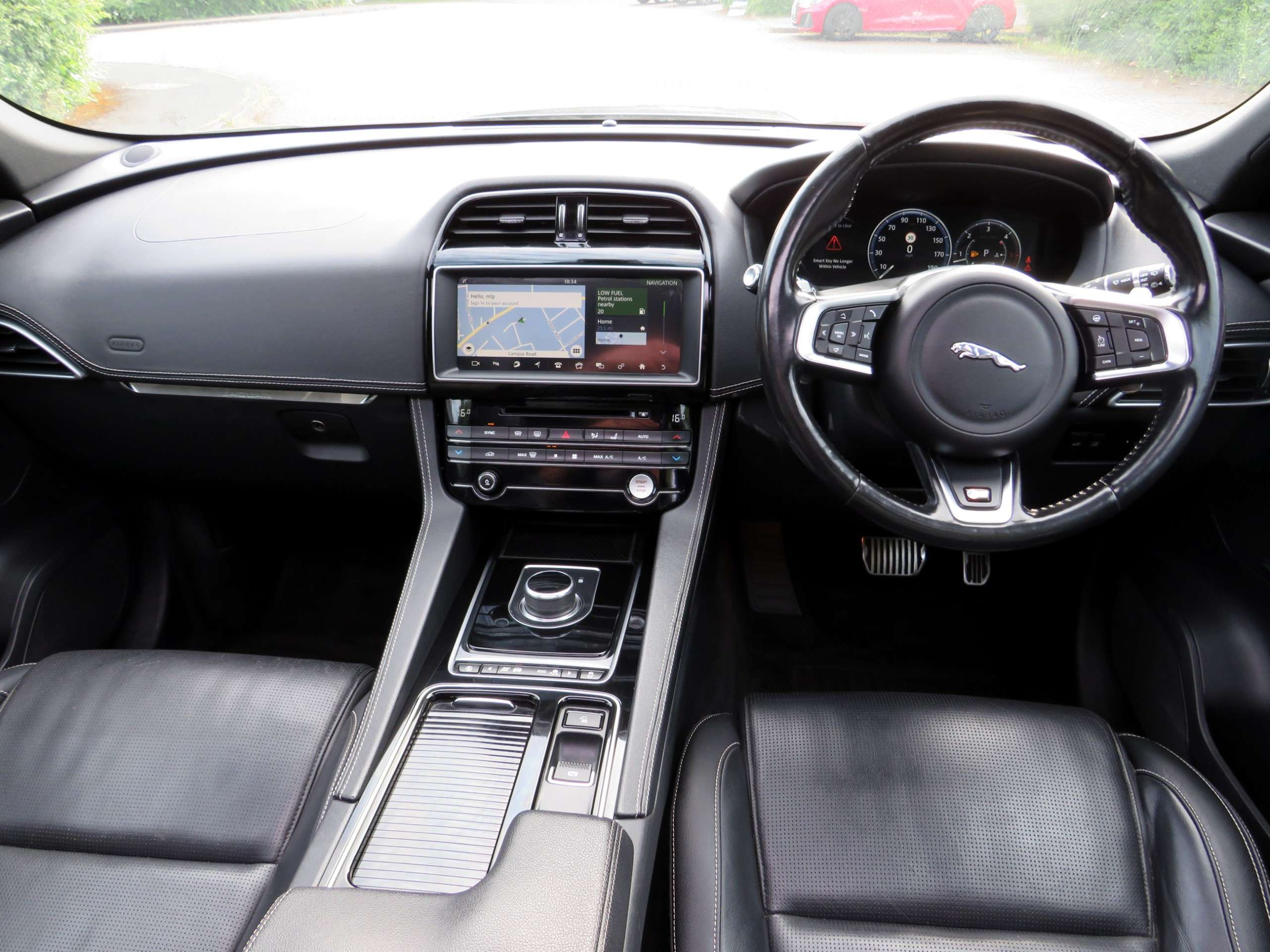 2018 JAGUAR F-PACE 2018 JAGUAR F-PACE