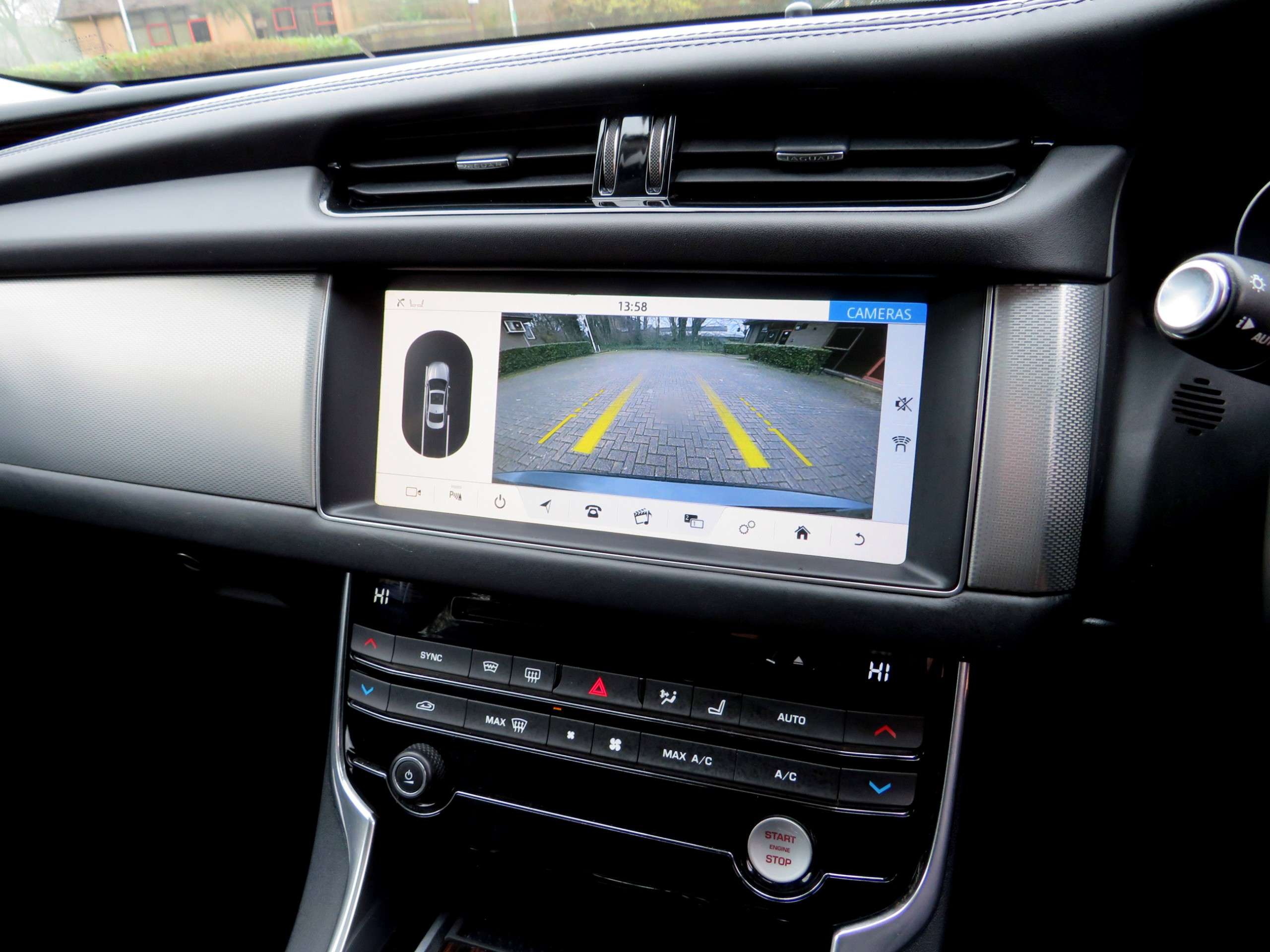 2017 JAGUAR XF 2017 JAGUAR XF