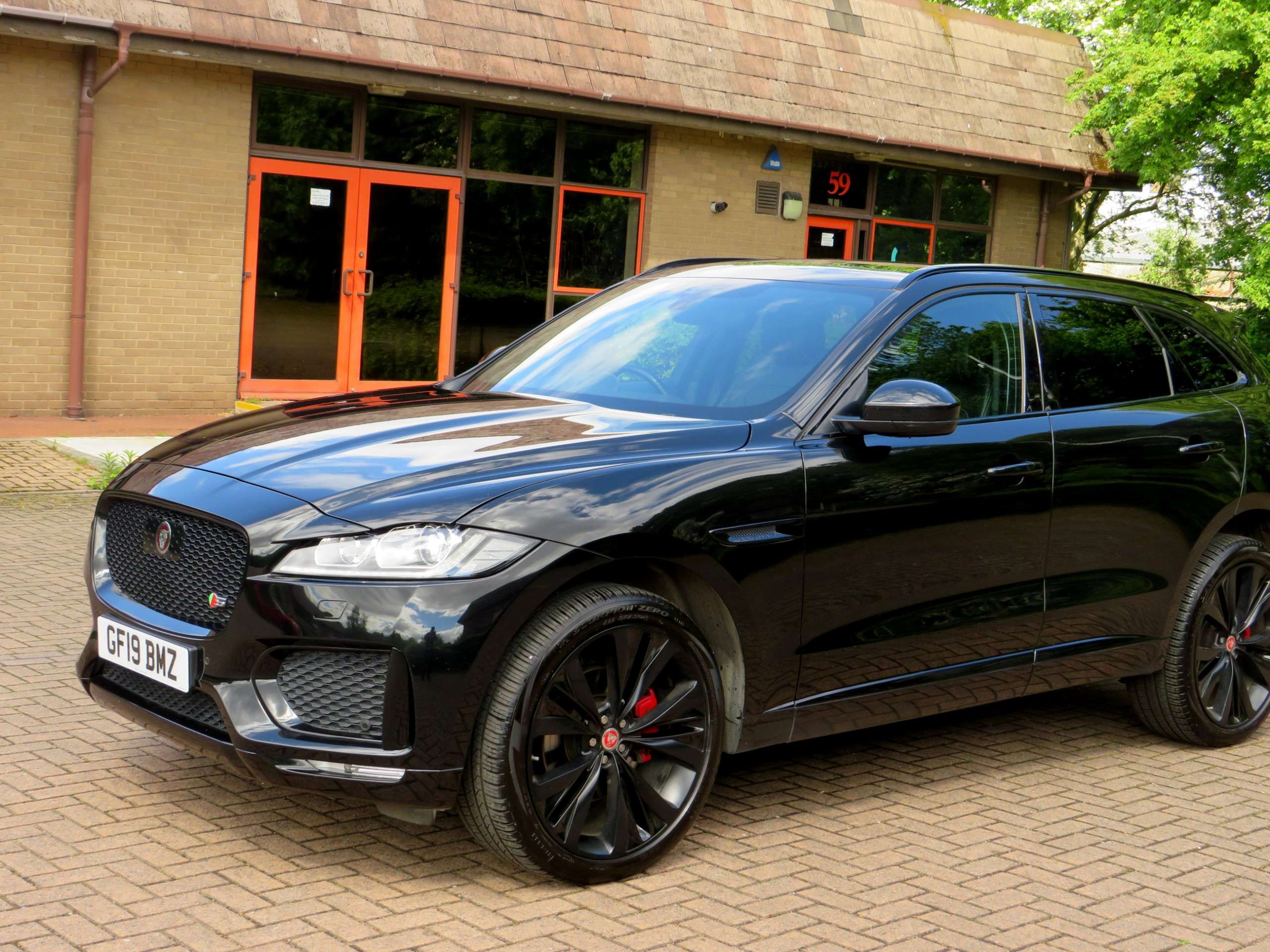 2019 JAGUAR F-PACE 2019 JAGUAR F-PACE