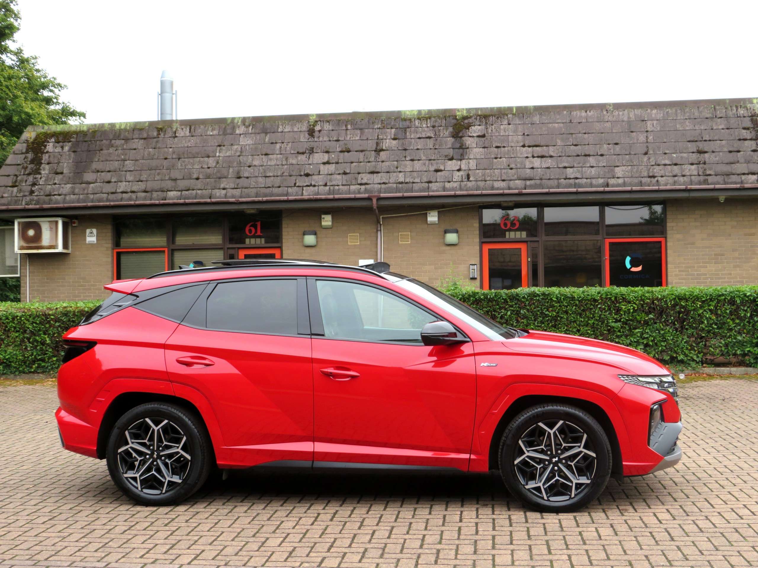 A 2022 HYUNDAI TUCSON 1.6 h T-GDi N Line S SUV 5dr Petrol Hybrid Auto Euro 6 (s/s) (230 ps) A 2022 HYUNDAI TUCSON 1.6 h T-GDi N Line S SUV 5dr Petrol Hybrid Auto Euro 6 (s/s) (230 ps)