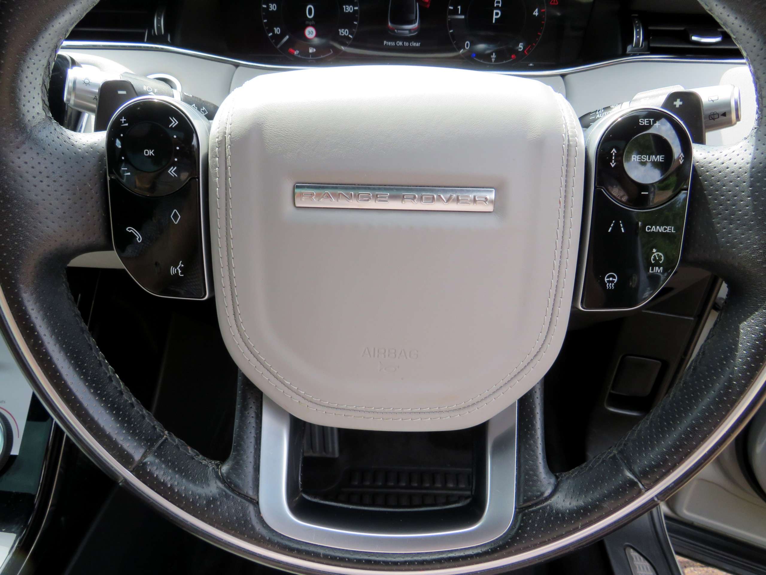 2019 LAND ROVER RANGE ROVER EVOQUE 2019 LAND ROVER RANGE ROVER EVOQUE