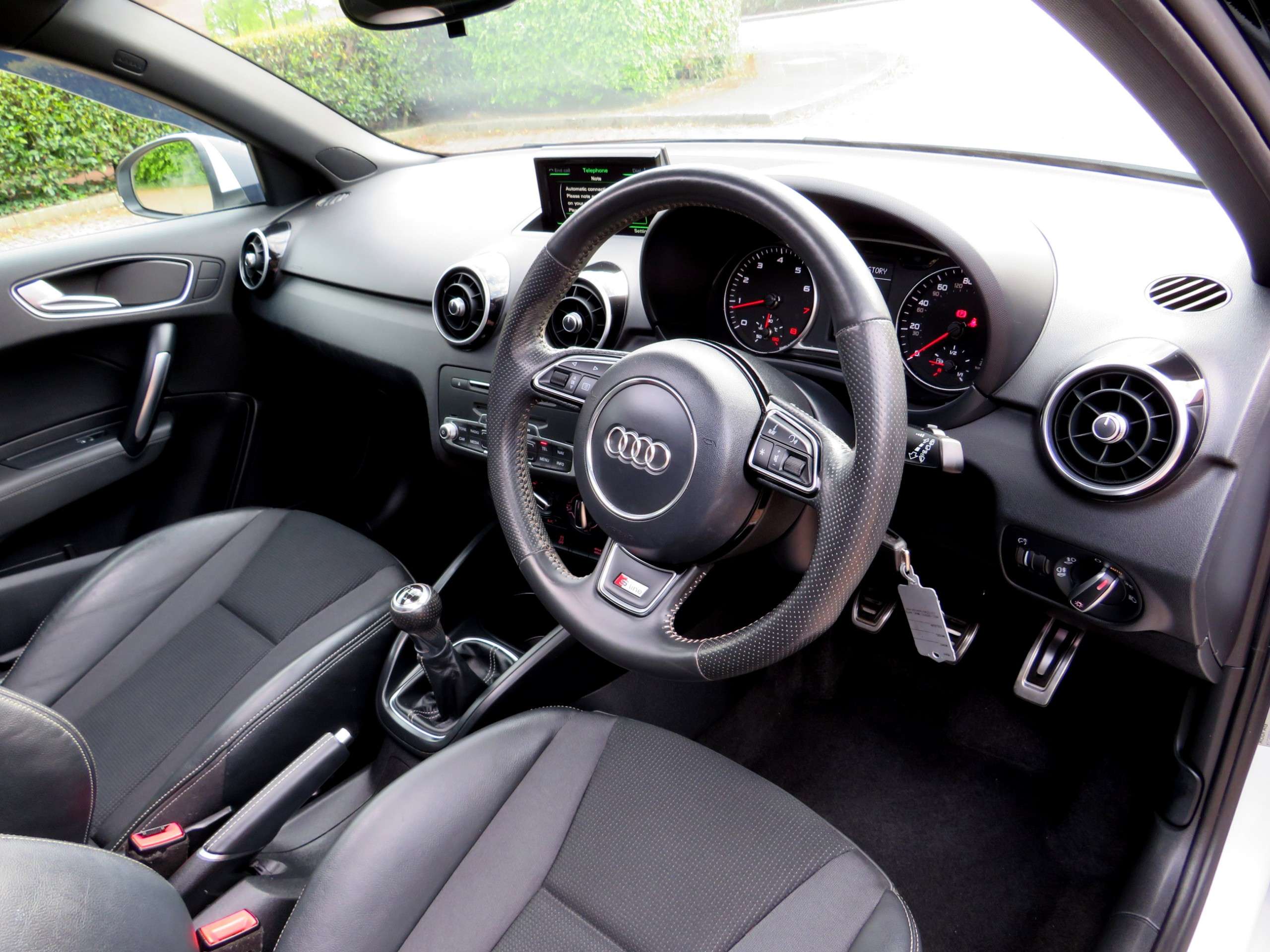 2017 AUDI A1 2017 AUDI A1