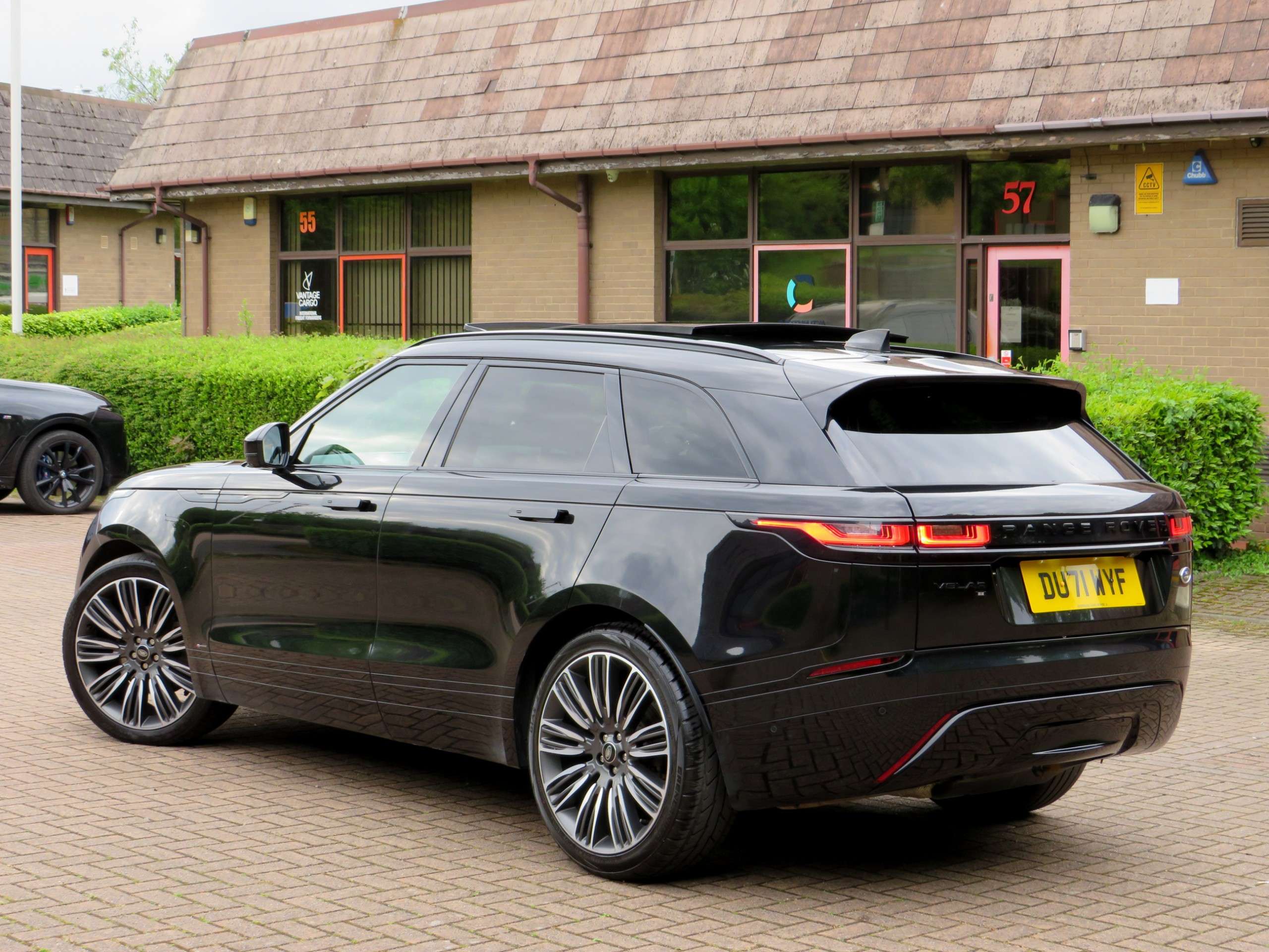 2021 LAND ROVER RANGE ROVER VELAR 2021 LAND ROVER RANGE ROVER VELAR