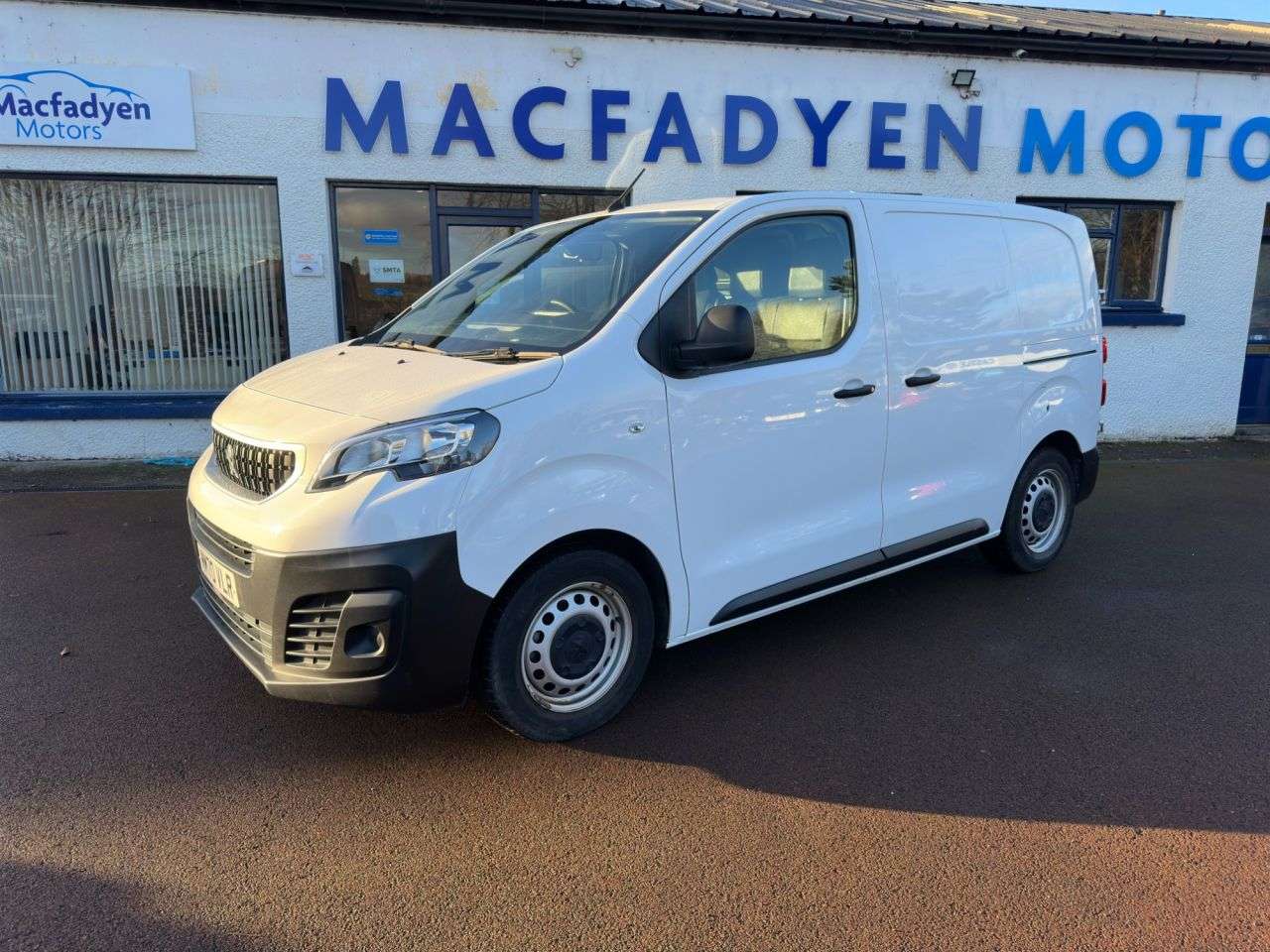 A 2021 PEUGEOT EXPERT 1.5 BlueHDi 1000 Professional Compact Panel Van 6dr Diesel Manual SWB Euro A 2021 PEUGEOT EXPERT 1.5 BlueHDi 1000 Professional Compact Panel Van 6dr Diesel Manual SWB Euro