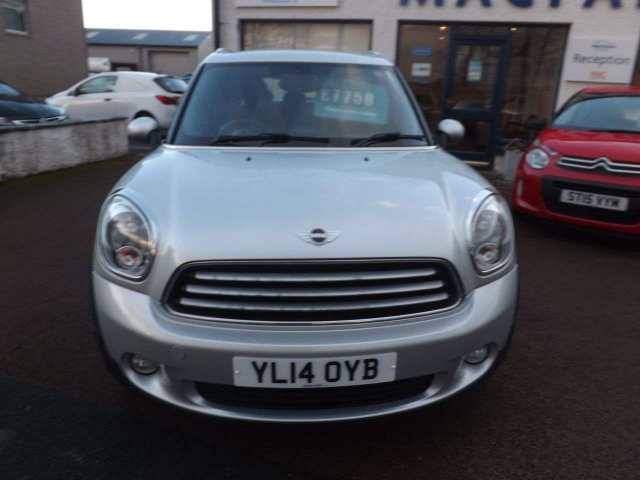 A 2014 MINI COUNTRYMAN 2.0 Cooper D SUV 5dr Diesel Auto ALL4 Euro 5 (112 ps) auto, 2 keys, diesel A 2014 MINI COUNTRYMAN 2.0 Cooper D SUV 5dr Diesel Auto ALL4 Euro 5 (112 ps) auto, 2 keys, diesel