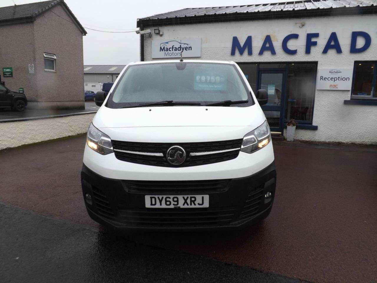 A 2019 VAUXHALL VIVARO 1.5 Turbo D 2900 Dynamic Panel Van 6dr Diesel Manual L2 H1 Euro 6 (s/s) (10 A 2019 VAUXHALL VIVARO 1.5 Turbo D 2900 Dynamic Panel Van 6dr Diesel Manual L2 H1 Euro 6 (s/s) (10