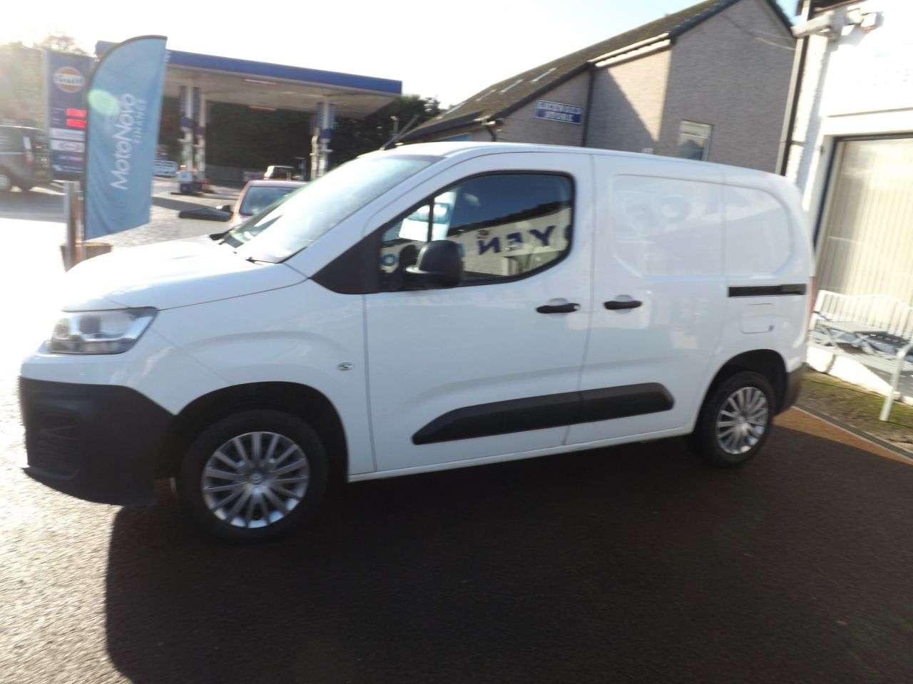 A 2021 CITROEN BERLINGO 1.5 BlueHDi 650 Enterprise M Panel Van 5dr Diesel Manual SWB Euro 6 (s/s) ( A 2021 CITROEN BERLINGO 1.5 BlueHDi 650 Enterprise M Panel Van 5dr Diesel Manual SWB Euro 6 (s/s) (