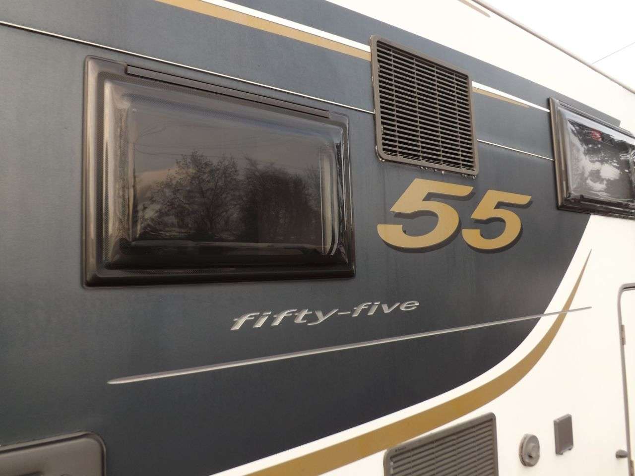 2014 BURSTNER IXEO TIME IT 726G SOVERIEGN 2014 BURSTNER IXEO TIME IT 726G SOVERIEGN