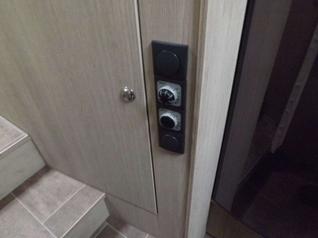 2014 BURSTNER IXEO TIME IT 726G SOVERIEGN 2014 BURSTNER IXEO TIME IT 726G SOVERIEGN