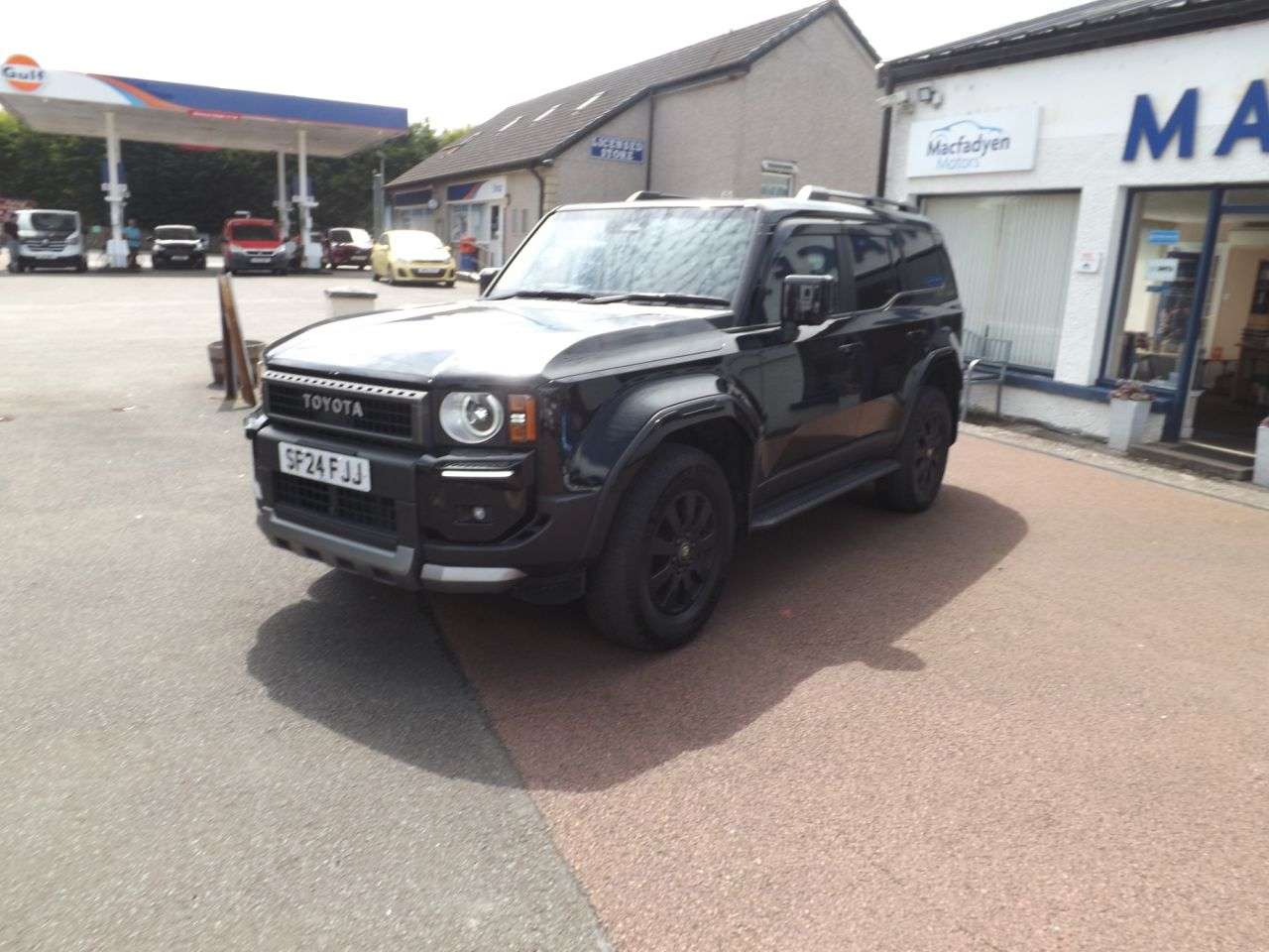 A 2024 TOYOTA LAND CRUISER 2.8D FIRST EDITION SUV 5DR DIESEL AUTO 4WD EURO 6 (7 SEATS) (177 PS) A 2024 TOYOTA LAND CRUISER 2.8D FIRST EDITION SUV 5DR DIESEL AUTO 4WD EURO 6 (7 SEATS) (177 PS)