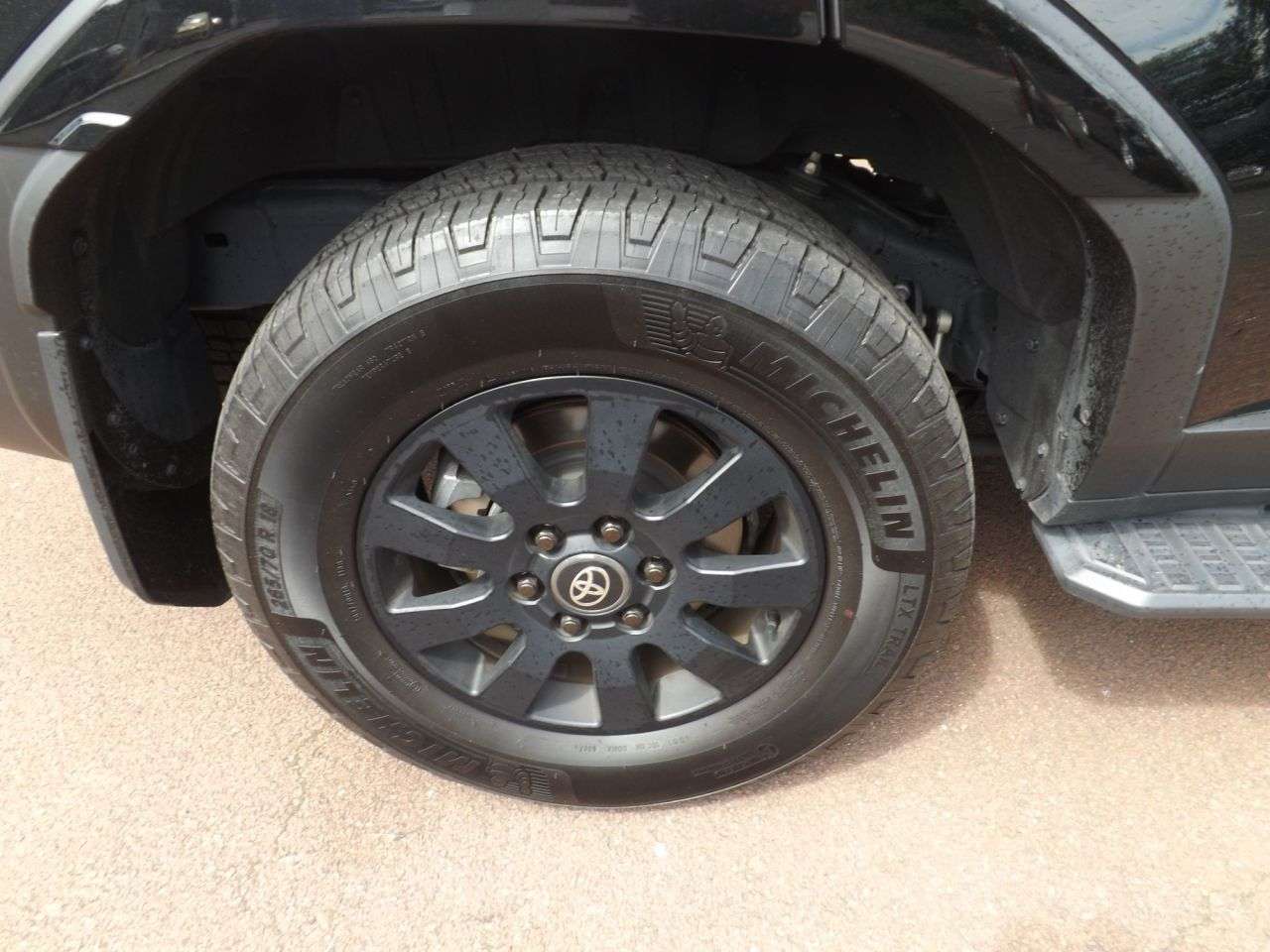 2024 TOYOTA LAND CRUISER 2024 TOYOTA LAND CRUISER