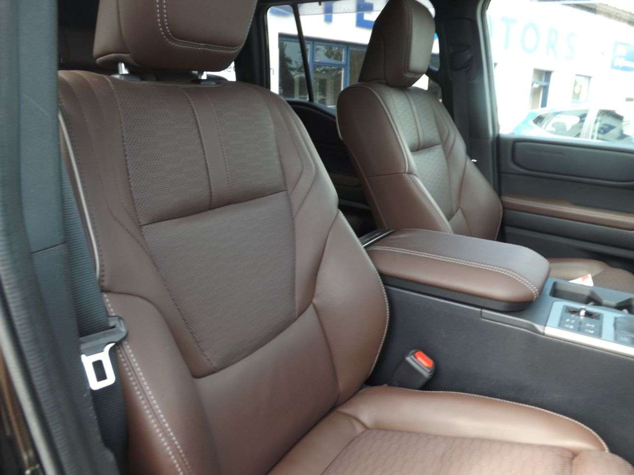 2024 TOYOTA LAND CRUISER 2024 TOYOTA LAND CRUISER