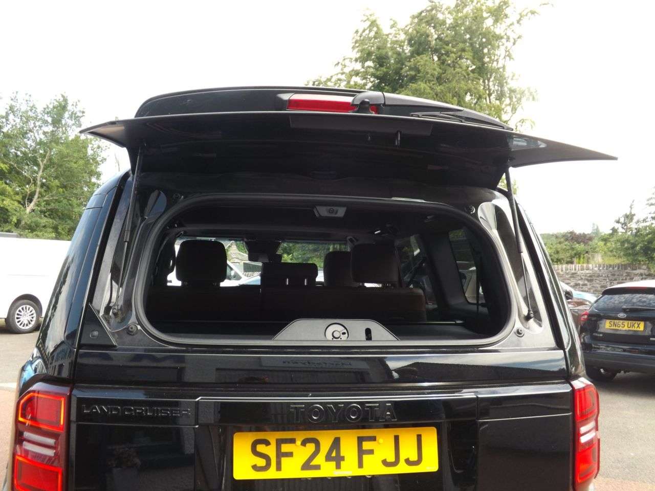 2024 TOYOTA LAND CRUISER 2024 TOYOTA LAND CRUISER