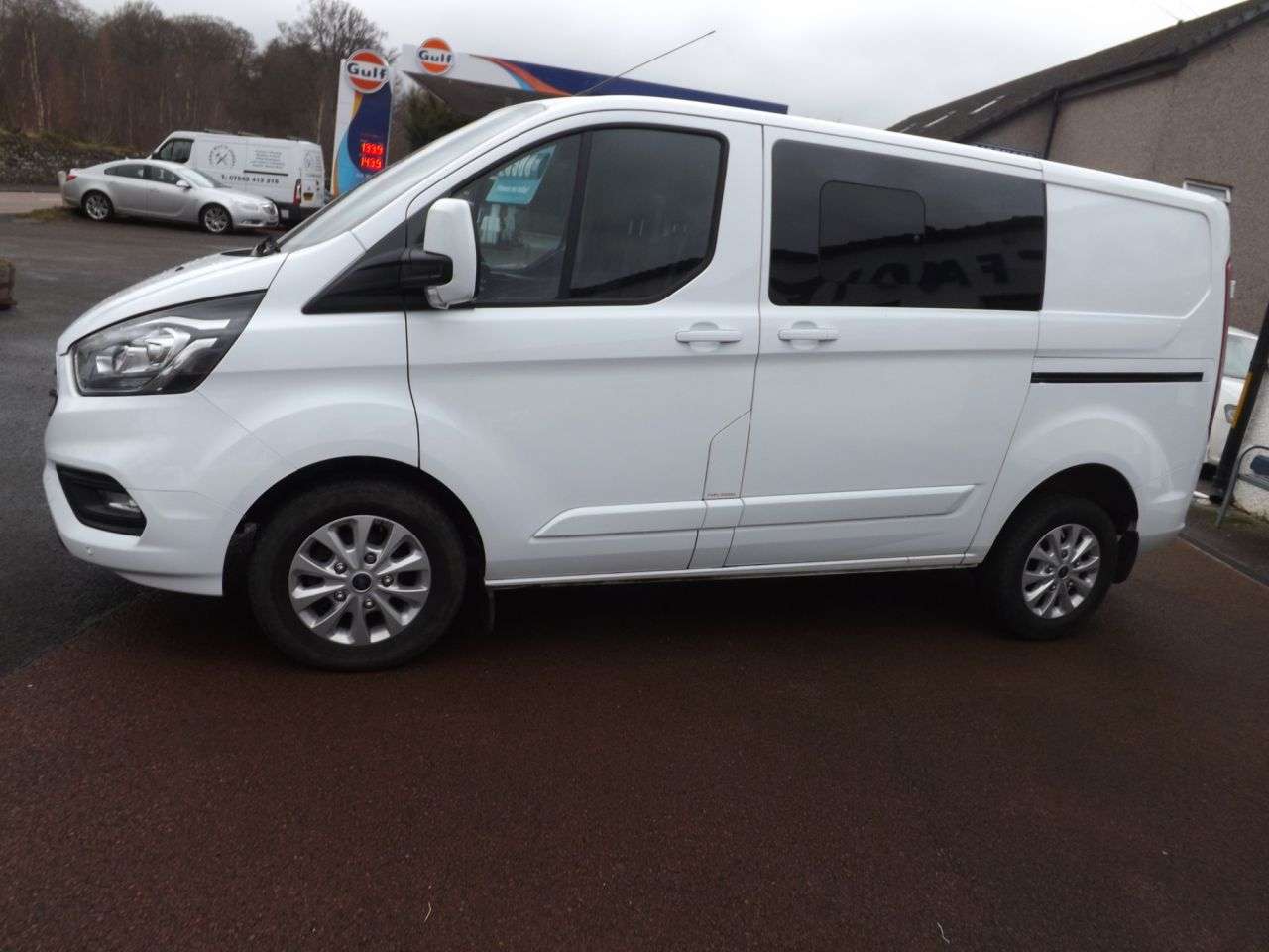 A 2023 FORD TRANSIT CUSTOM 2.0 300 EcoBlue Limited Crew Van Double Cab 5dr Diesel Manual L1 H1 Euro 6 A 2023 FORD TRANSIT CUSTOM 2.0 300 EcoBlue Limited Crew Van Double Cab 5dr Diesel Manual L1 H1 Euro 6