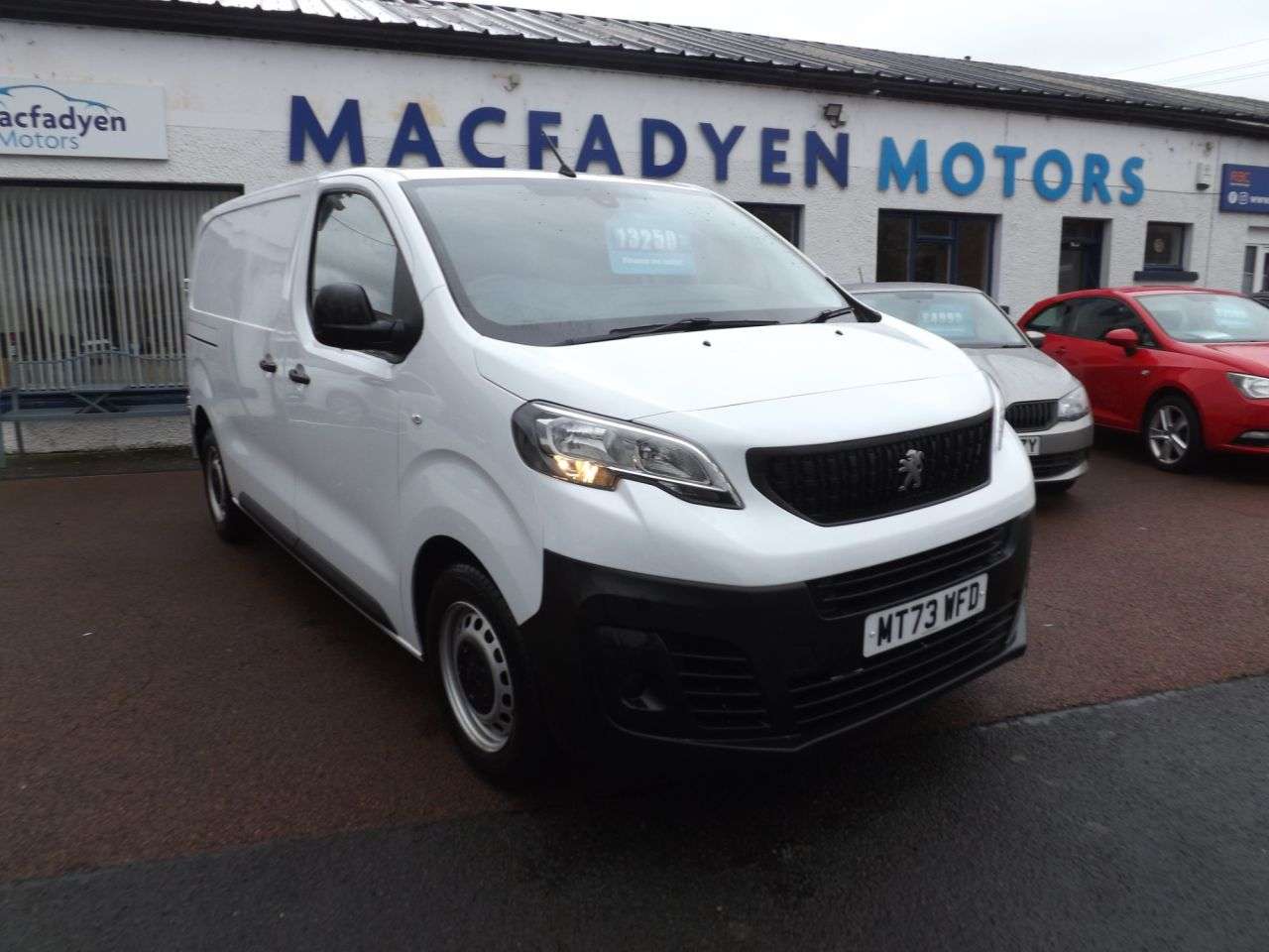 A 2023 PEUGEOT EXPERT 1.5 BlueHDi 1000 Professional Premium + Standard Panel Van 6dr Diesel Manua A 2023 PEUGEOT EXPERT 1.5 BlueHDi 1000 Professional Premium + Standard Panel Van 6dr Diesel Manua