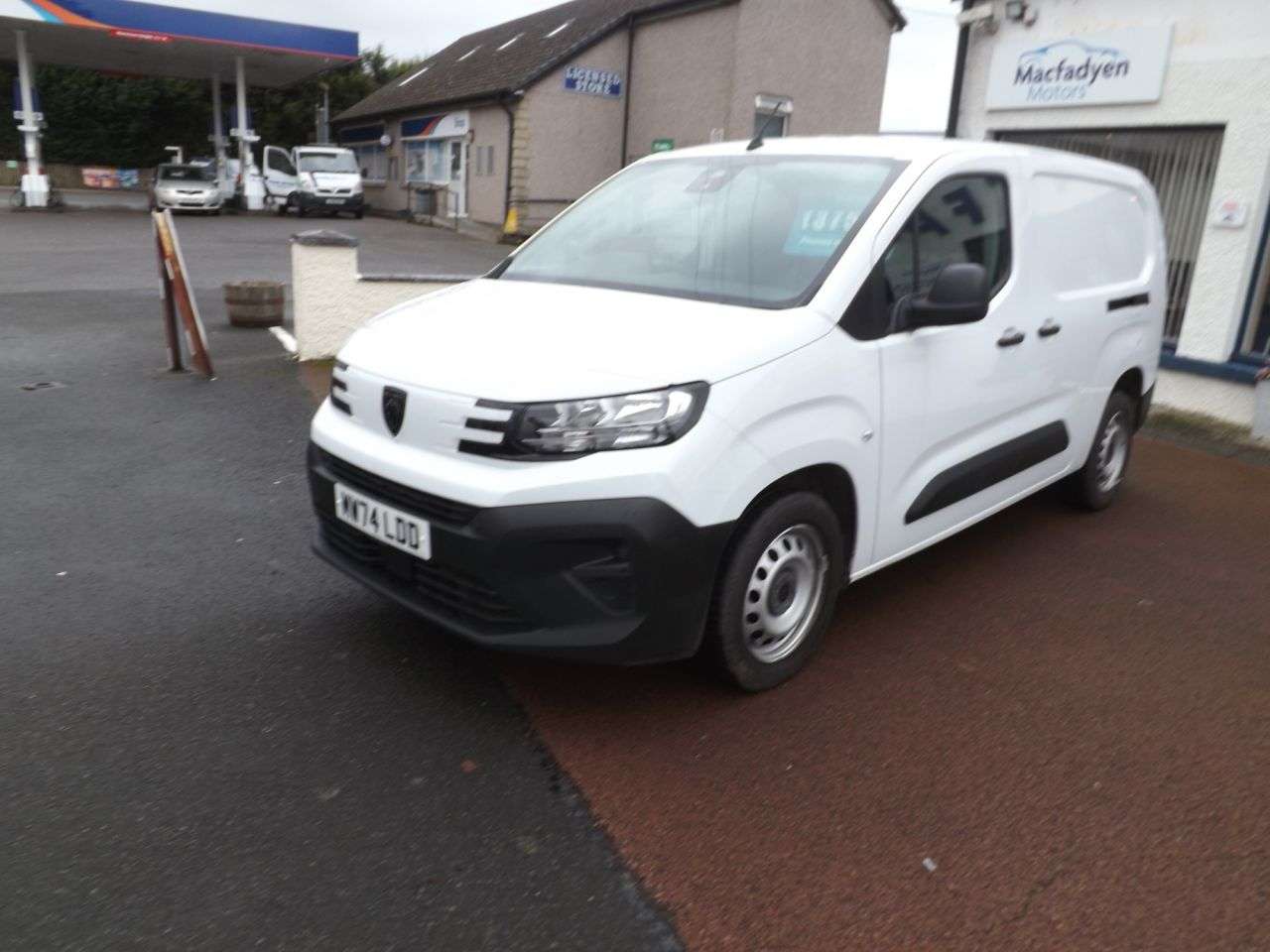 A 2024 PEUGEOT PARTNER 1.5 BlueHDi 950 Professional Long Panel Van 6dr Diesel Manual LWB Euro 6 (s A 2024 PEUGEOT PARTNER 1.5 BlueHDi 950 Professional Long Panel Van 6dr Diesel Manual LWB Euro 6 (s