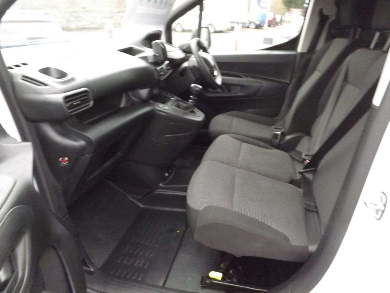 2024 PEUGEOT PARTNER 2024 PEUGEOT PARTNER