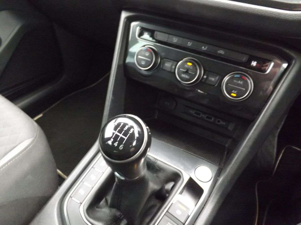 2019 VOLKSWAGEN TIGUAN 2019 VOLKSWAGEN TIGUAN