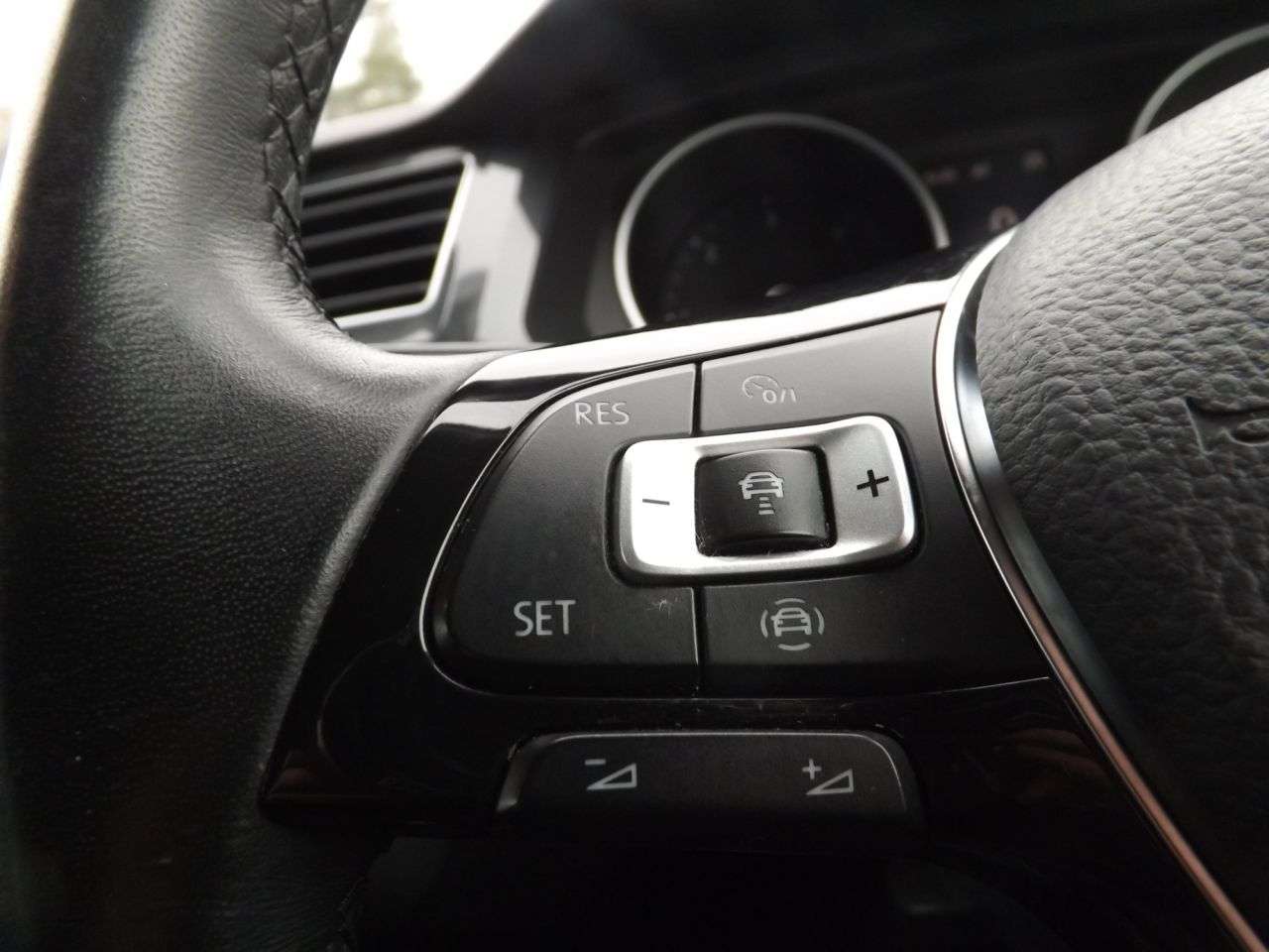 2019 VOLKSWAGEN TIGUAN 2019 VOLKSWAGEN TIGUAN