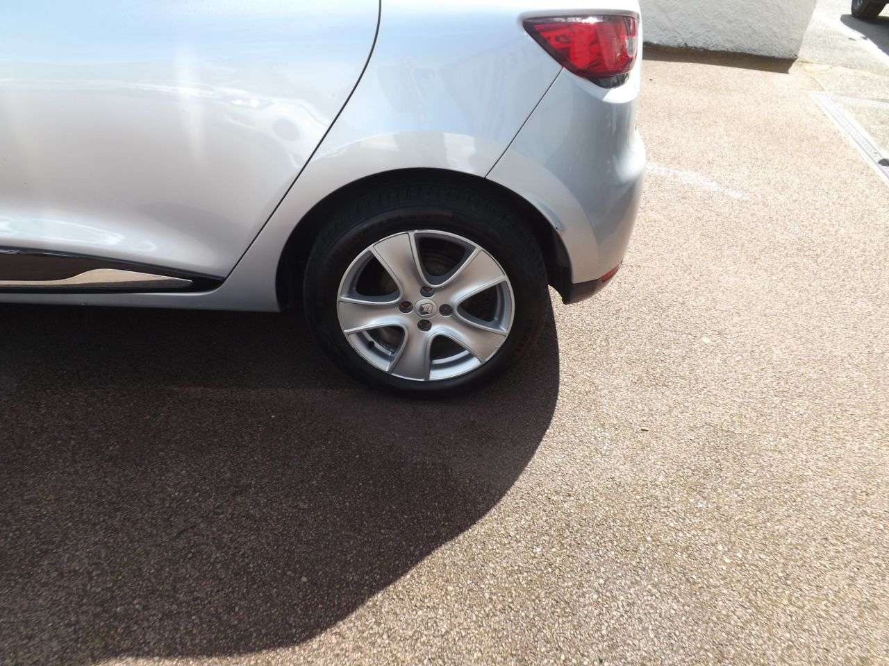 2016 RENAULT CLIO 2016 RENAULT CLIO