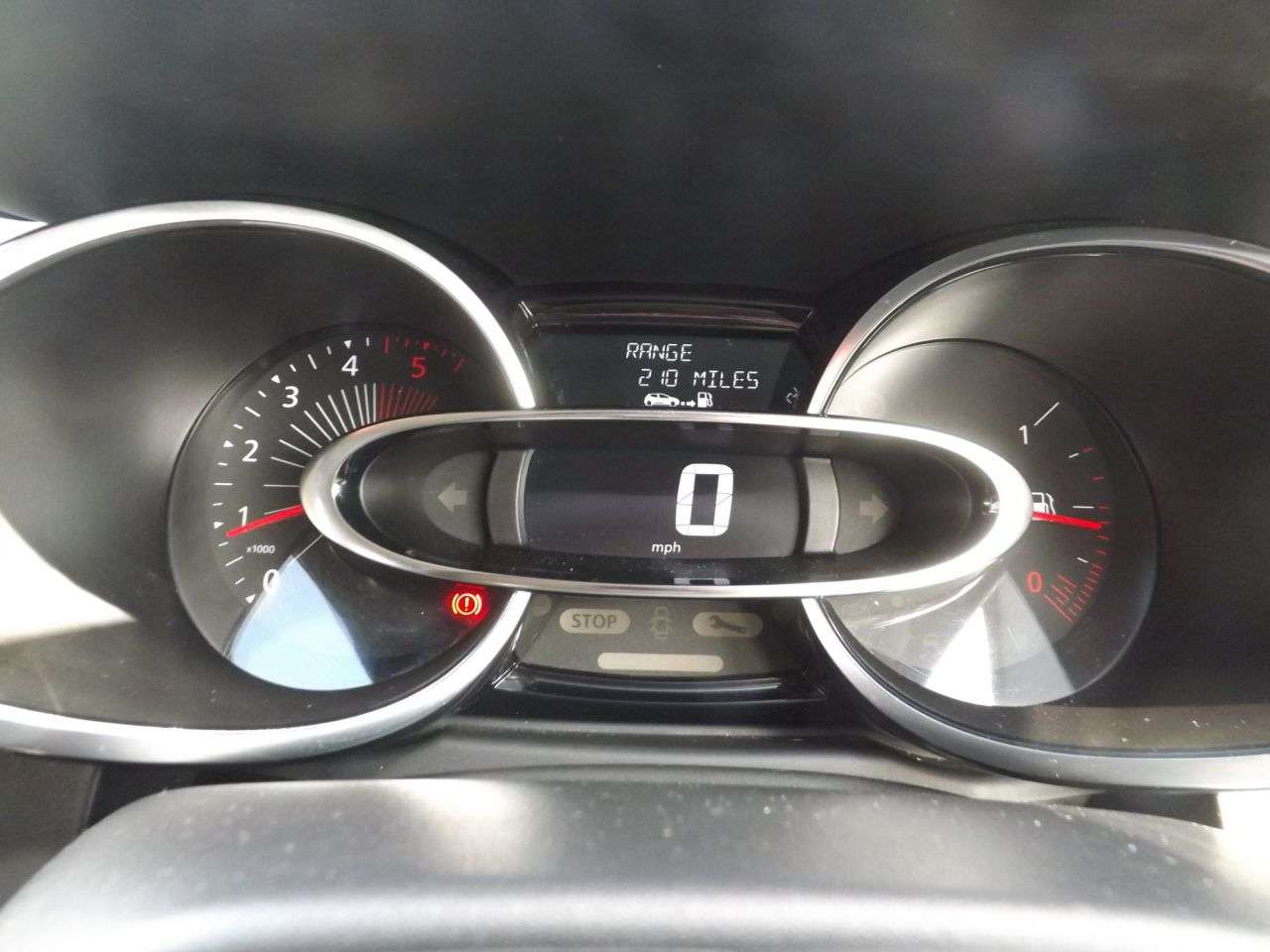 2016 RENAULT CLIO 2016 RENAULT CLIO