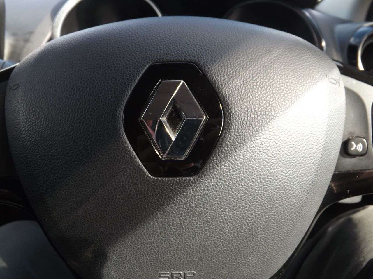 2016 RENAULT CLIO 2016 RENAULT CLIO