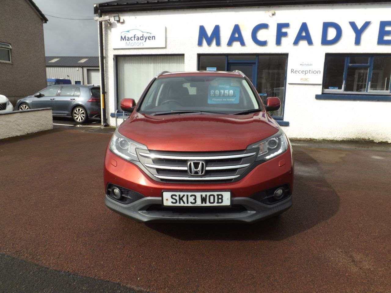 A 2013 HONDA CR-V 2.0 i-VTEC SR SUV 5dr Petrol Manual 4WD Euro 5 (s/s) (155 ps) A 2013 HONDA CR-V 2.0 i-VTEC SR SUV 5dr Petrol Manual 4WD Euro 5 (s/s) (155 ps)
