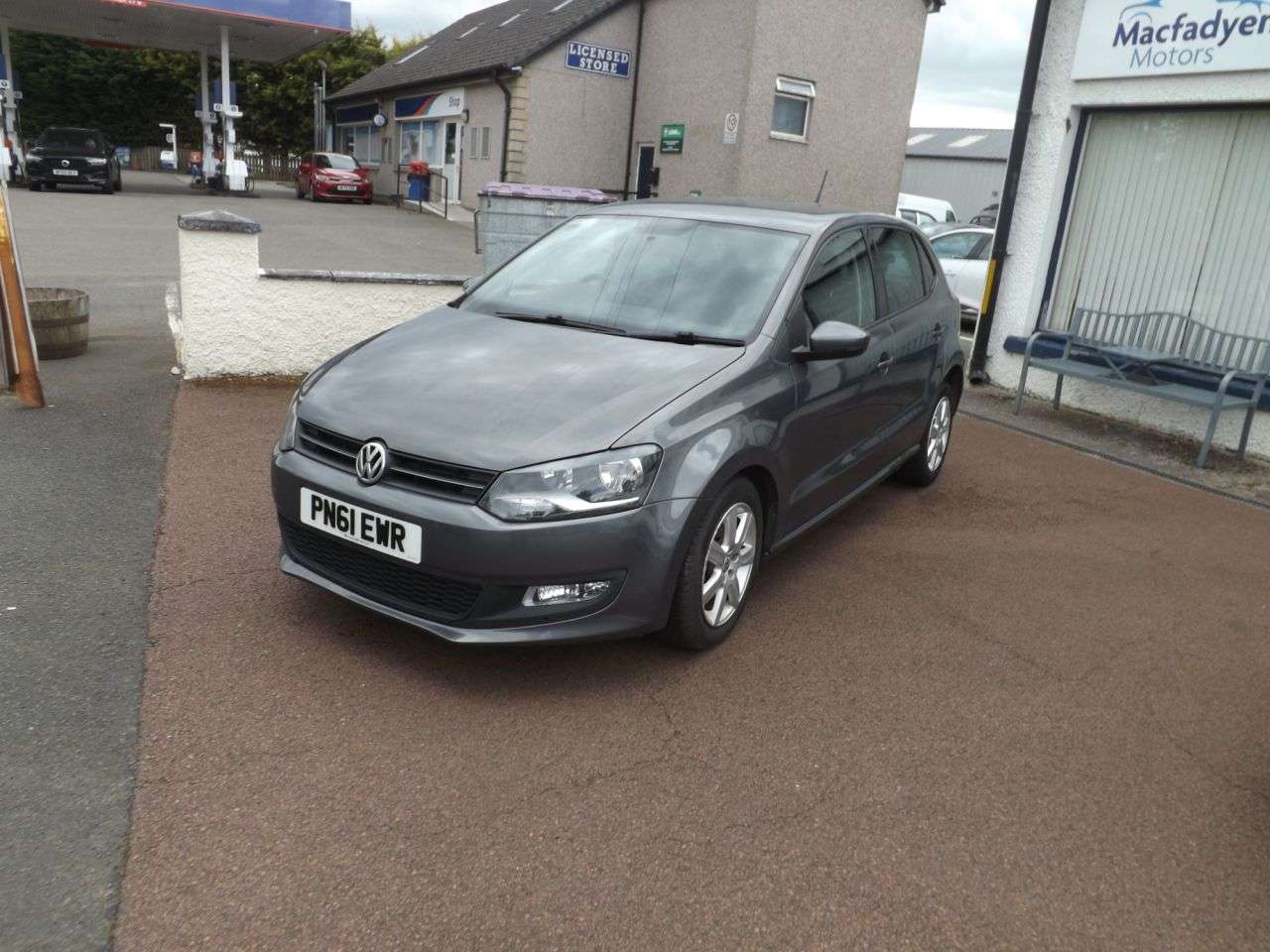 A 2011 VOLKSWAGEN POLO 1.2 Match Hatchback 5dr Petrol Manual Euro 5 (60 ps) A 2011 VOLKSWAGEN POLO 1.2 Match Hatchback 5dr Petrol Manual Euro 5 (60 ps)