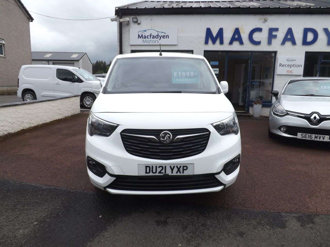 A 2021 VAUXHALL COMBO 1.5 Turbo D 2300 Sportive Panel Van 4dr Diesel Manual L1 H1 Euro 6 (100 ps) A 2021 VAUXHALL COMBO 1.5 Turbo D 2300 Sportive Panel Van 4dr Diesel Manual L1 H1 Euro 6 (100 ps)