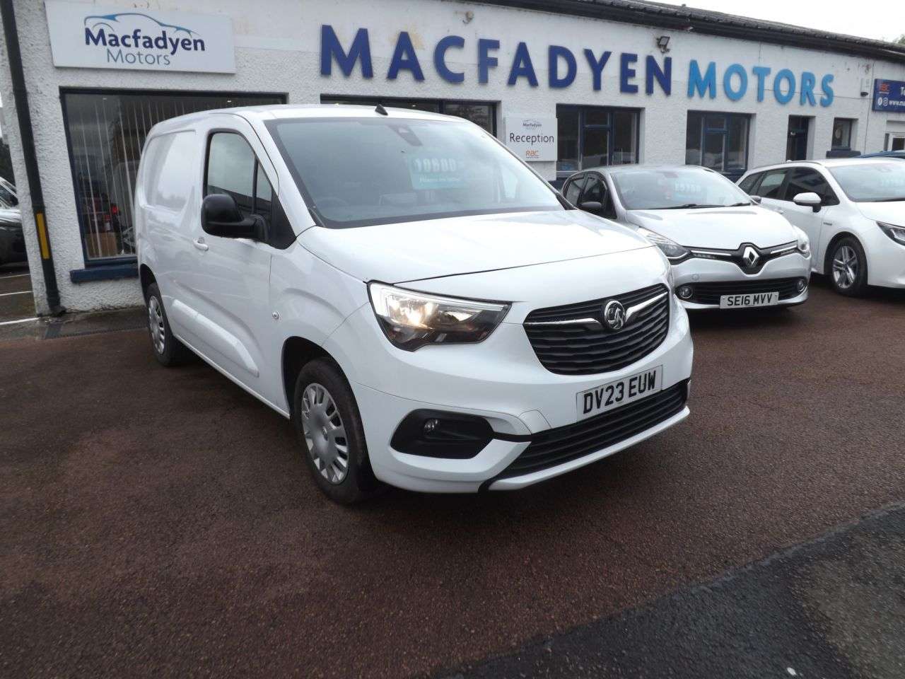 A 2023 VAUXHALL COMBO 1.5 Turbo D 2300 Pro Panel Van 5dr Diesel Manual L1 H1 Euro 6 (s/s) (100 ps A 2023 VAUXHALL COMBO 1.5 Turbo D 2300 Pro Panel Van 5dr Diesel Manual L1 H1 Euro 6 (s/s) (100 ps
