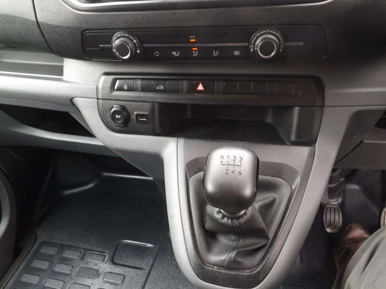 2022 VAUXHALL VIVARO 2022 VAUXHALL VIVARO