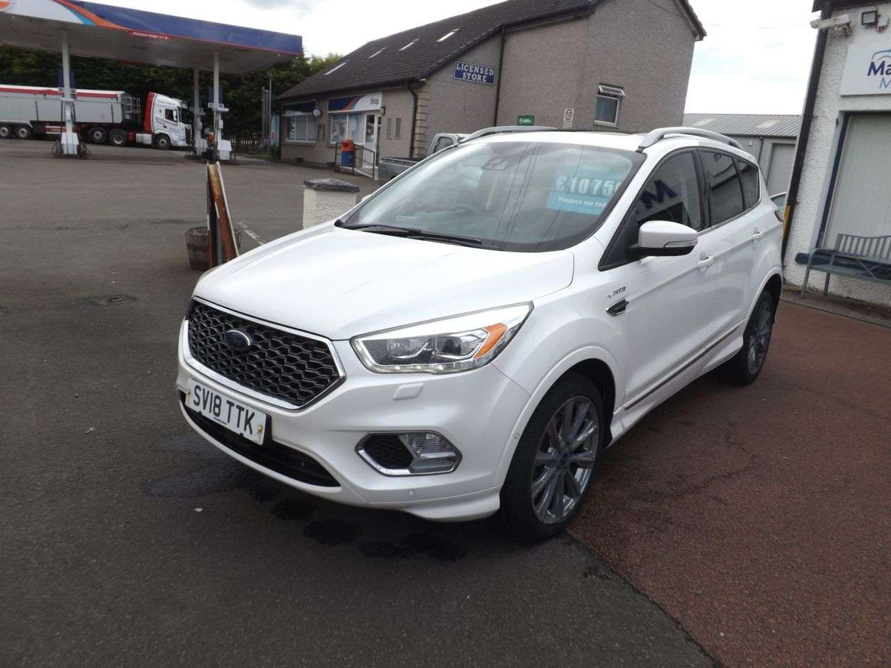 A 2018 FORD KUGA 2.0 TDCi Vignale SUV 5dr Diesel Powershift AWD Euro 6 (s/s) (180 ps) A 2018 FORD KUGA 2.0 TDCi Vignale SUV 5dr Diesel Powershift AWD Euro 6 (s/s) (180 ps)