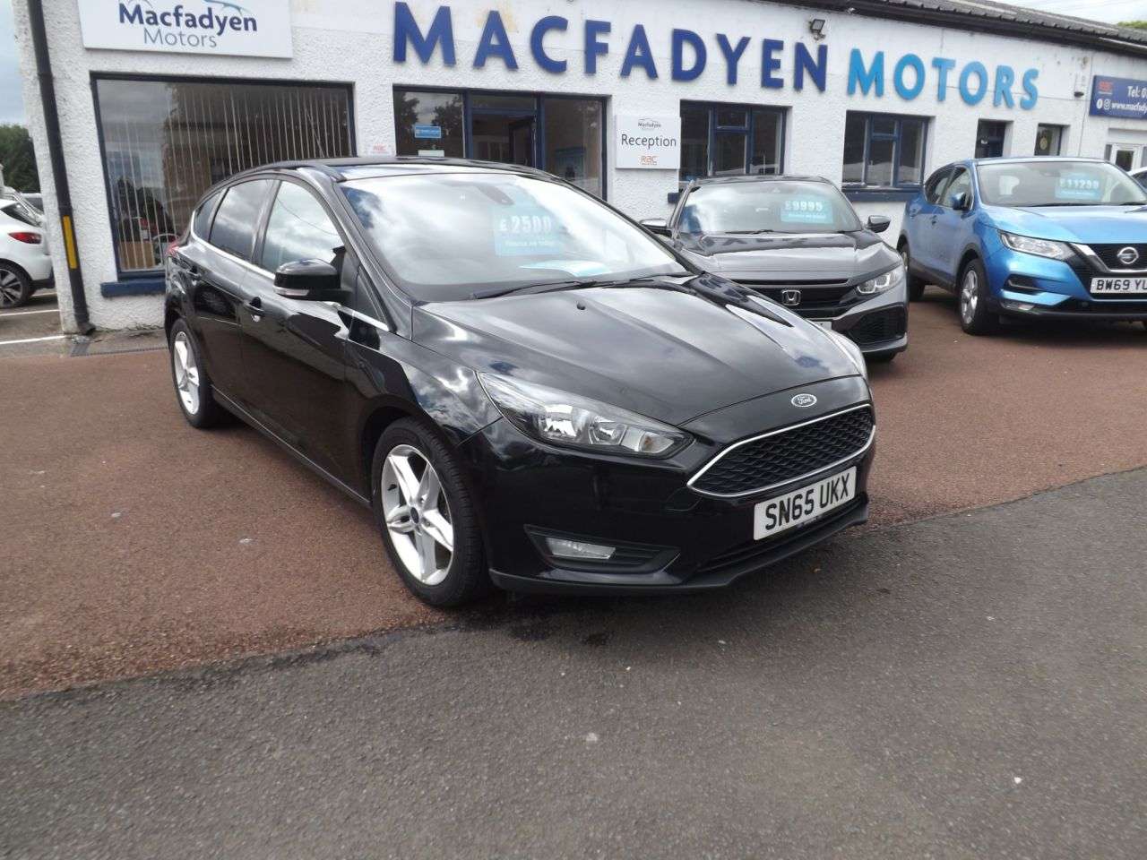 A 2015 FORD FOCUS 1.0T EcoBoost Zetec Hatchback 5dr Petrol Manual Euro 6 (s/s) (100 ps) A 2015 FORD FOCUS 1.0T EcoBoost Zetec Hatchback 5dr Petrol Manual Euro 6 (s/s) (100 ps)